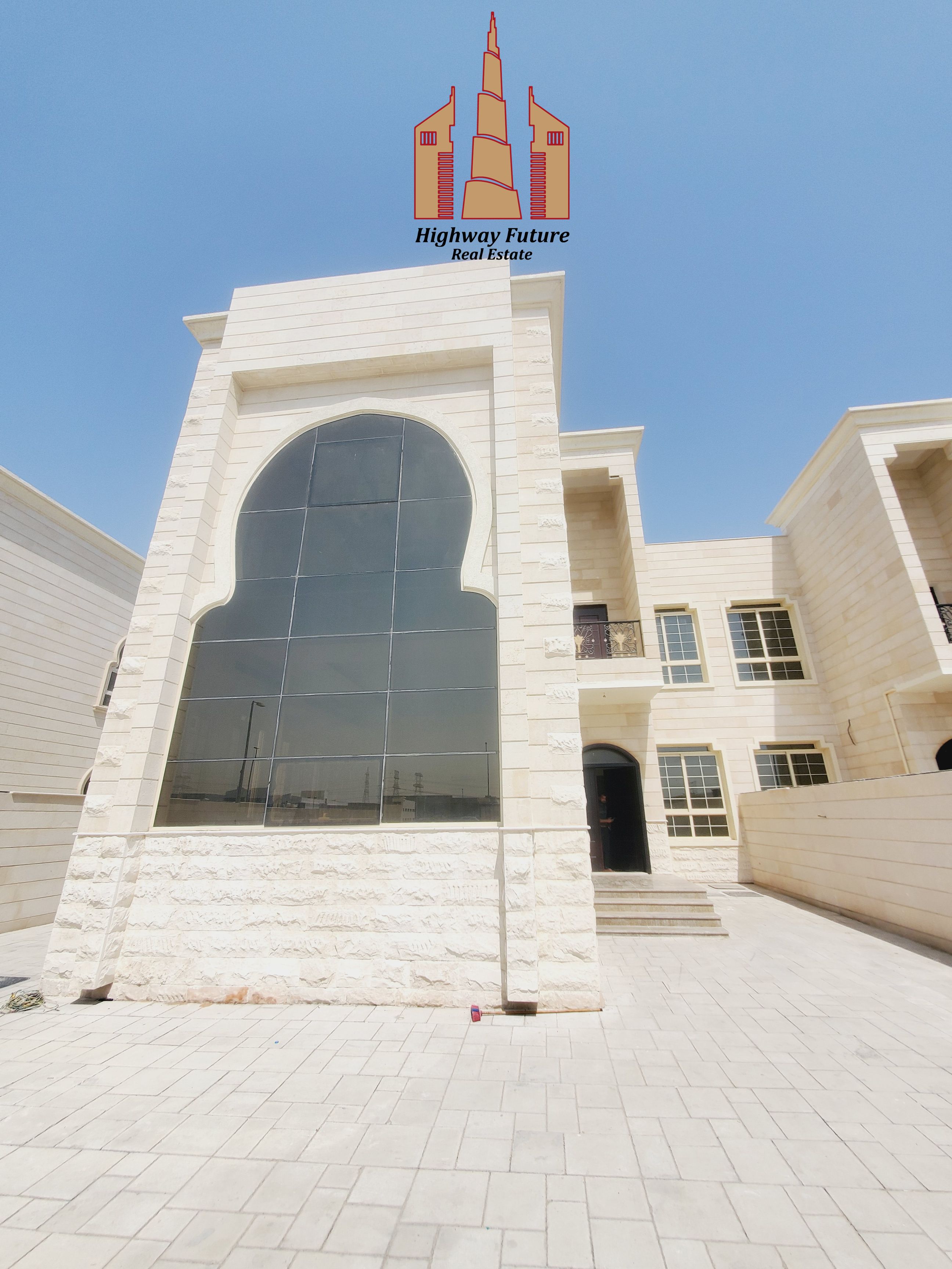 Brand new luxury 5 bedroom villa 2 hall Majlis Maid room balcony parking small garden just 150k