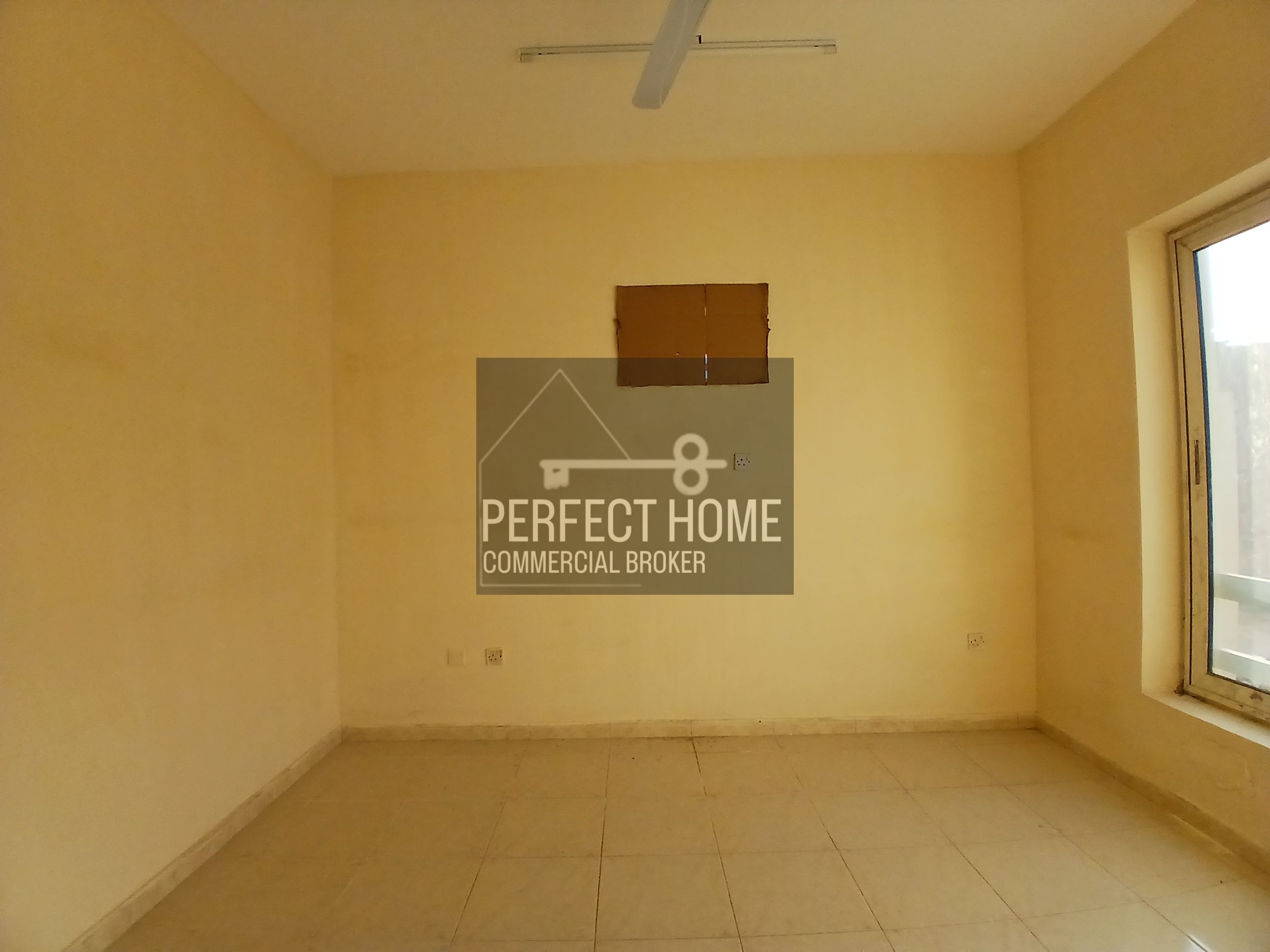 Spacious 1bhk split ac central gas family building with free parking