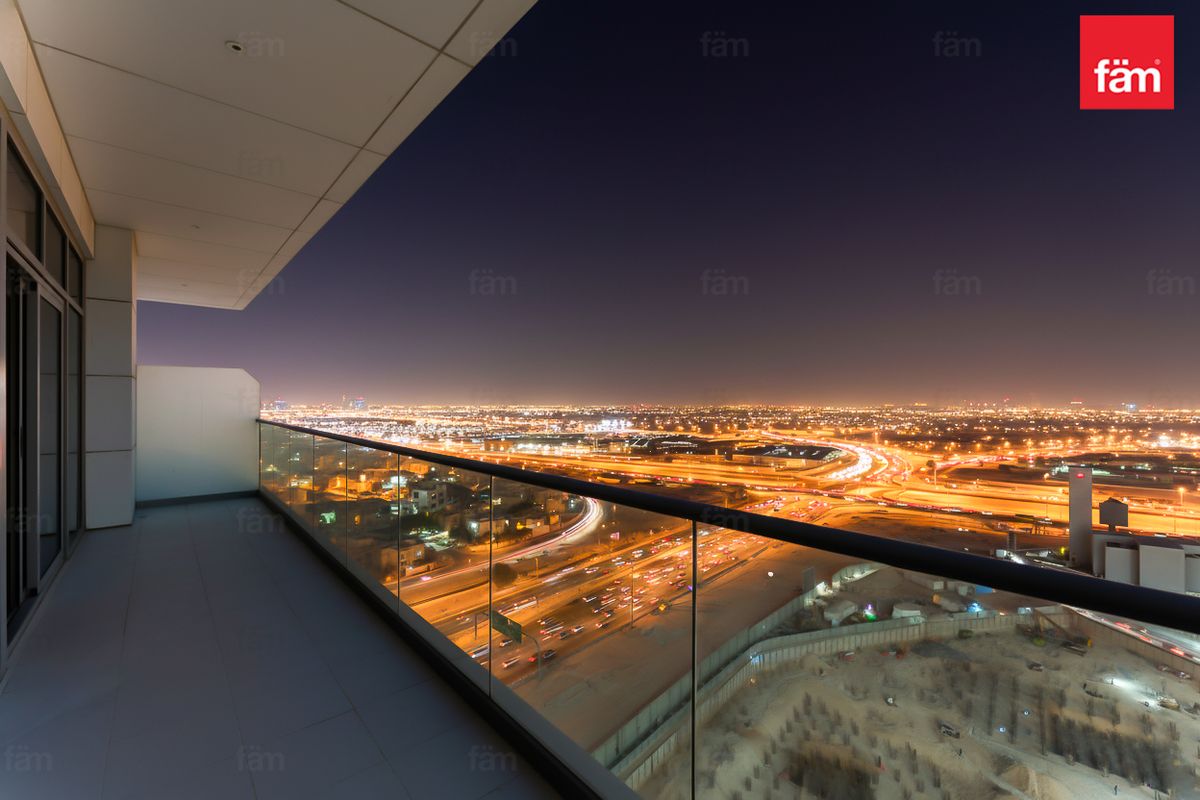 Dynamic City Living | Open Road Views