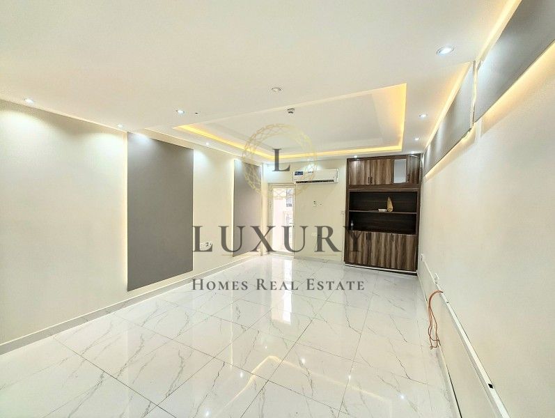 SPACIOUS | PRIME LOCATION | MAIN ROAD | DECORATED