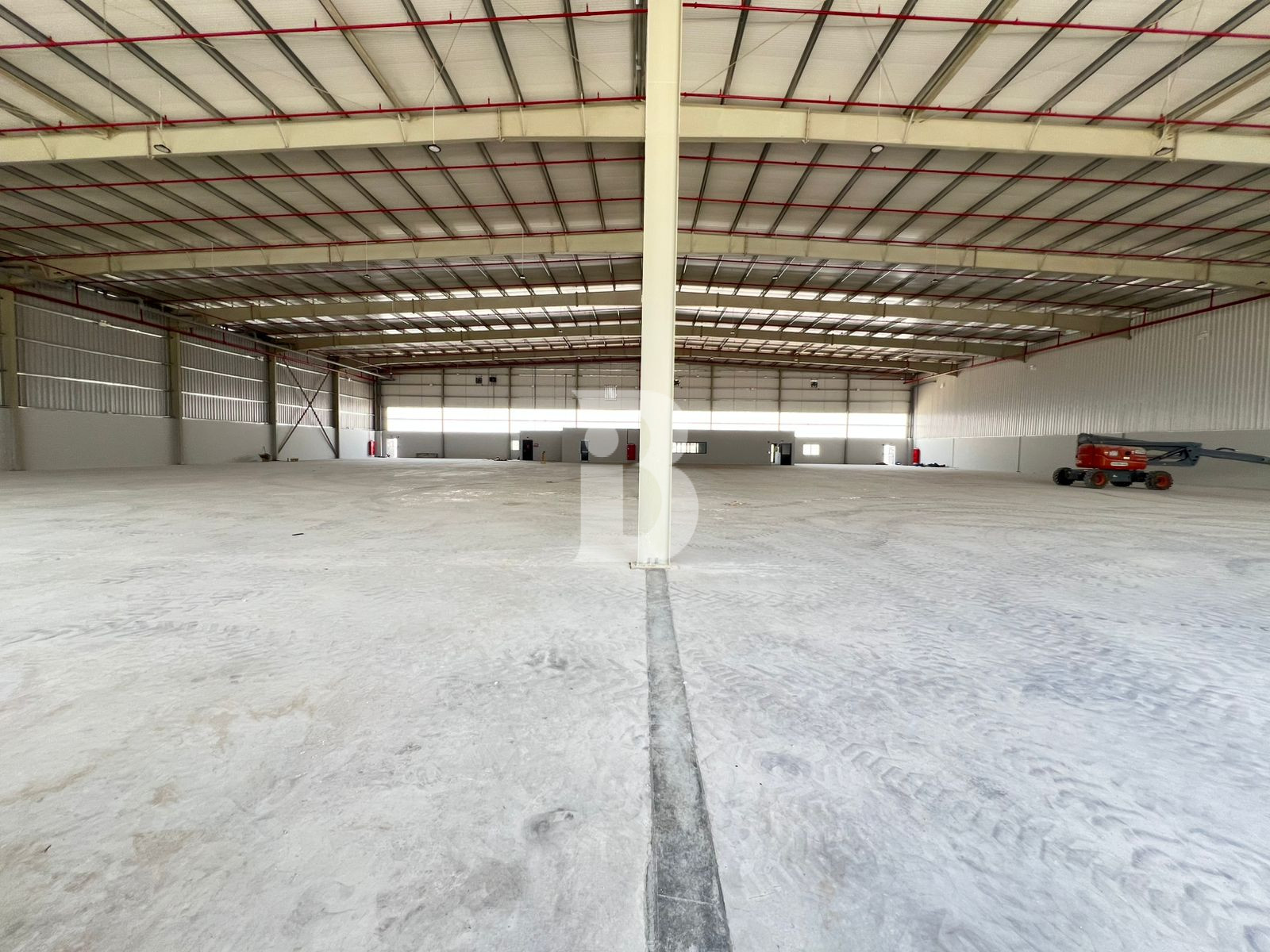 1000 KW 34340 Sqft Brand New Warehouse in DIC