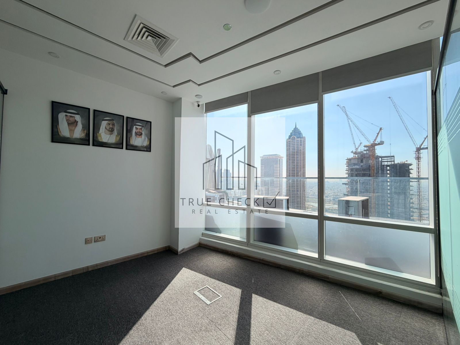 Glass Partitioned | Near to Metro | Vacant