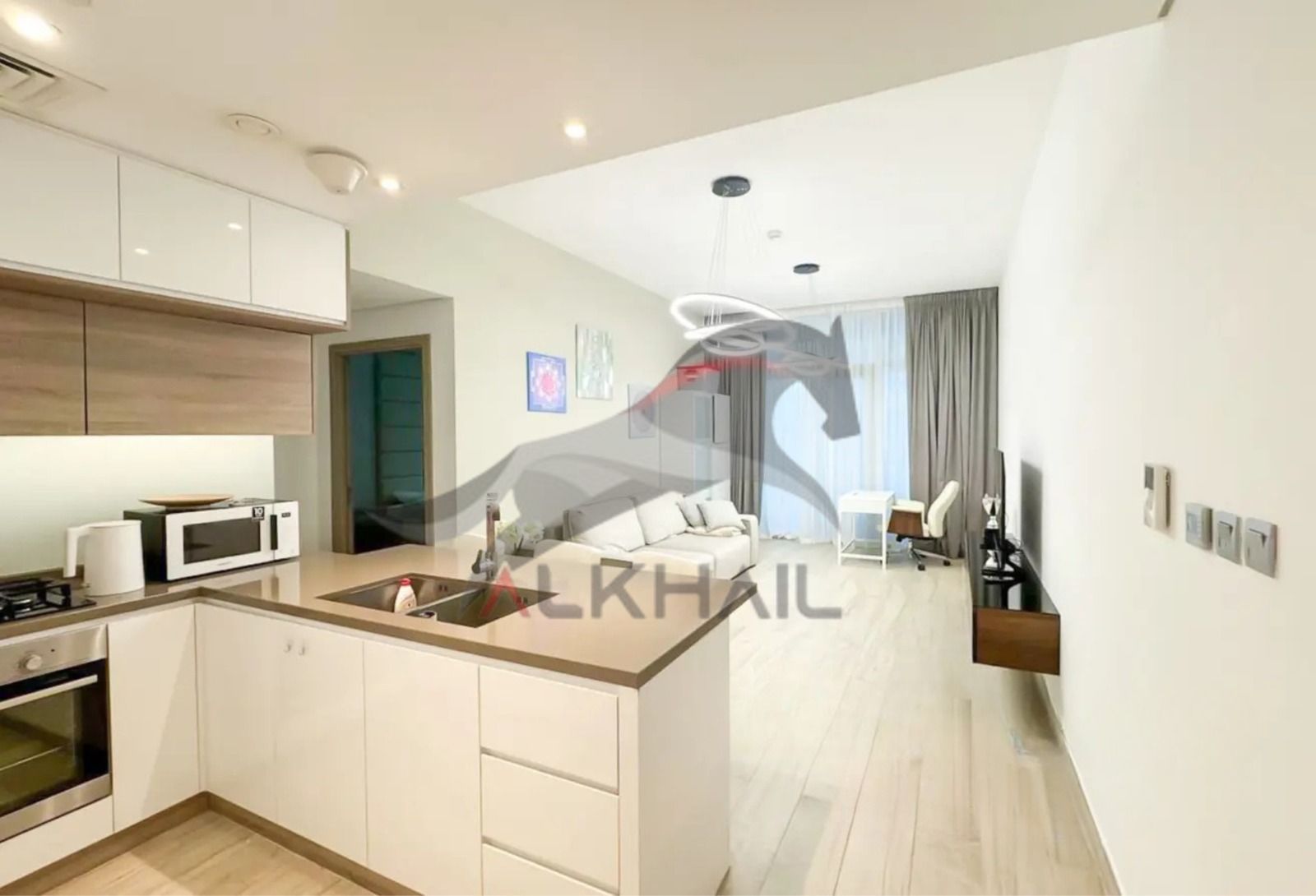 Fully Furnished 1-Bedroom Apartment | High Floor | Studio One