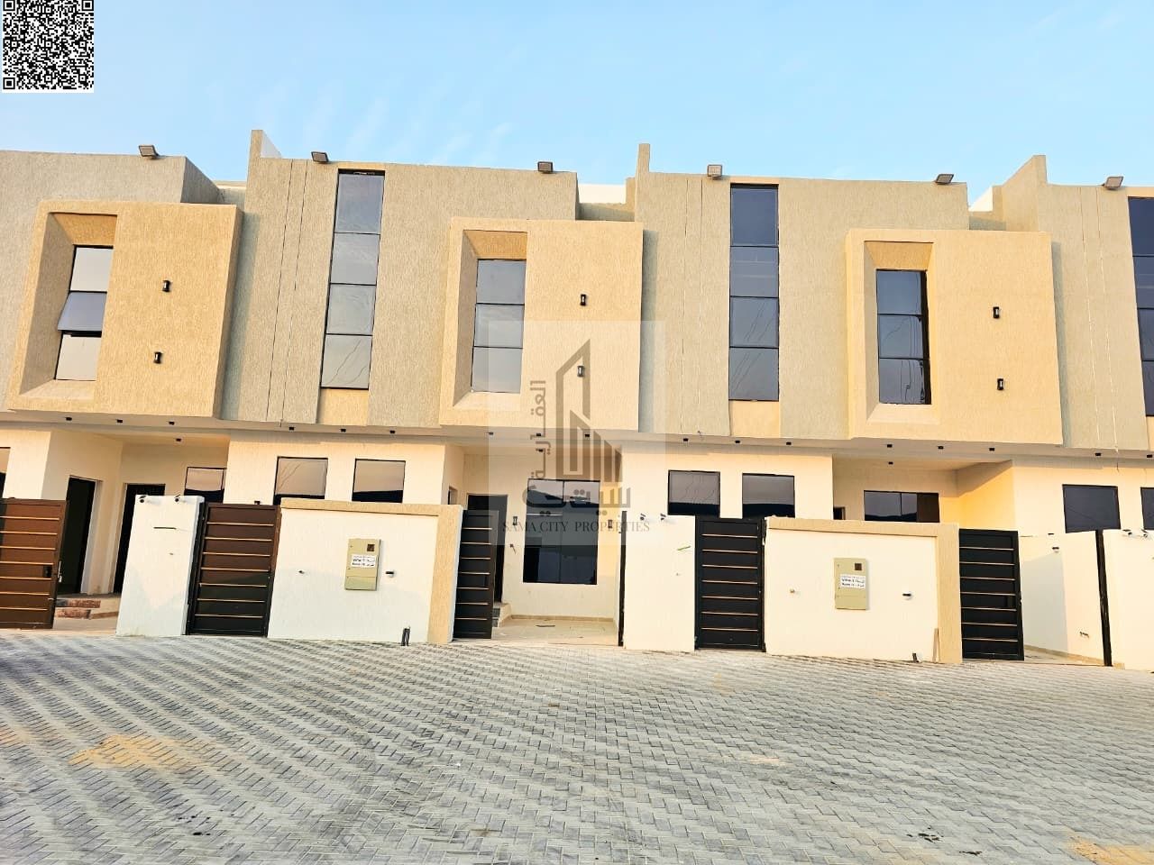 Villa for Sale in Al-Haliyo Area Features: • 4 Master Bedrooms • Majlis with Bathroom • Living Room with Bathroom • Main Kitchen • Maid's Room