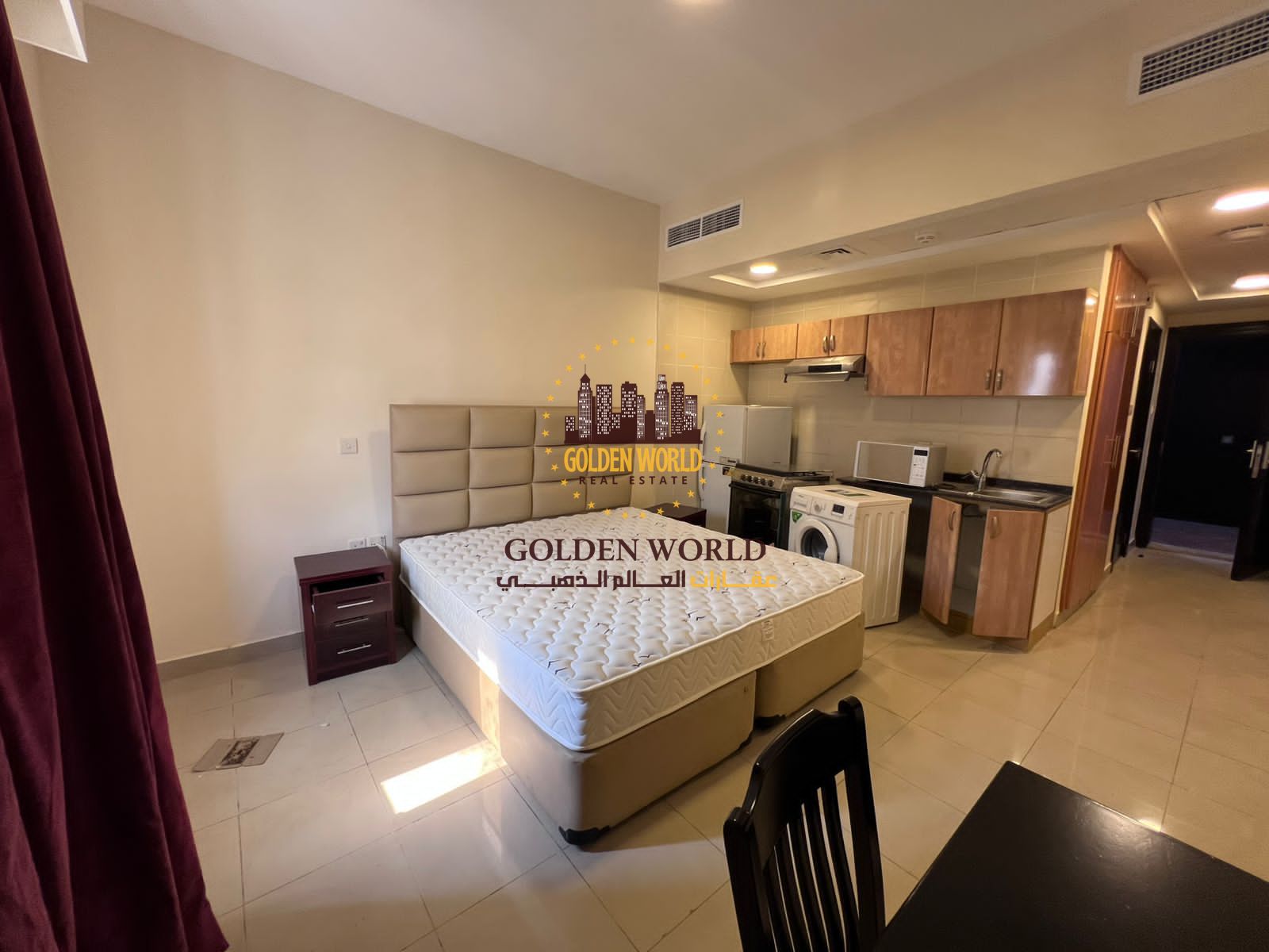 **150-character English advertisement:** Furnished studio in Al Majaz, Sharjah. Clean, family living, free maintenance, central gas, 24/7 security, p