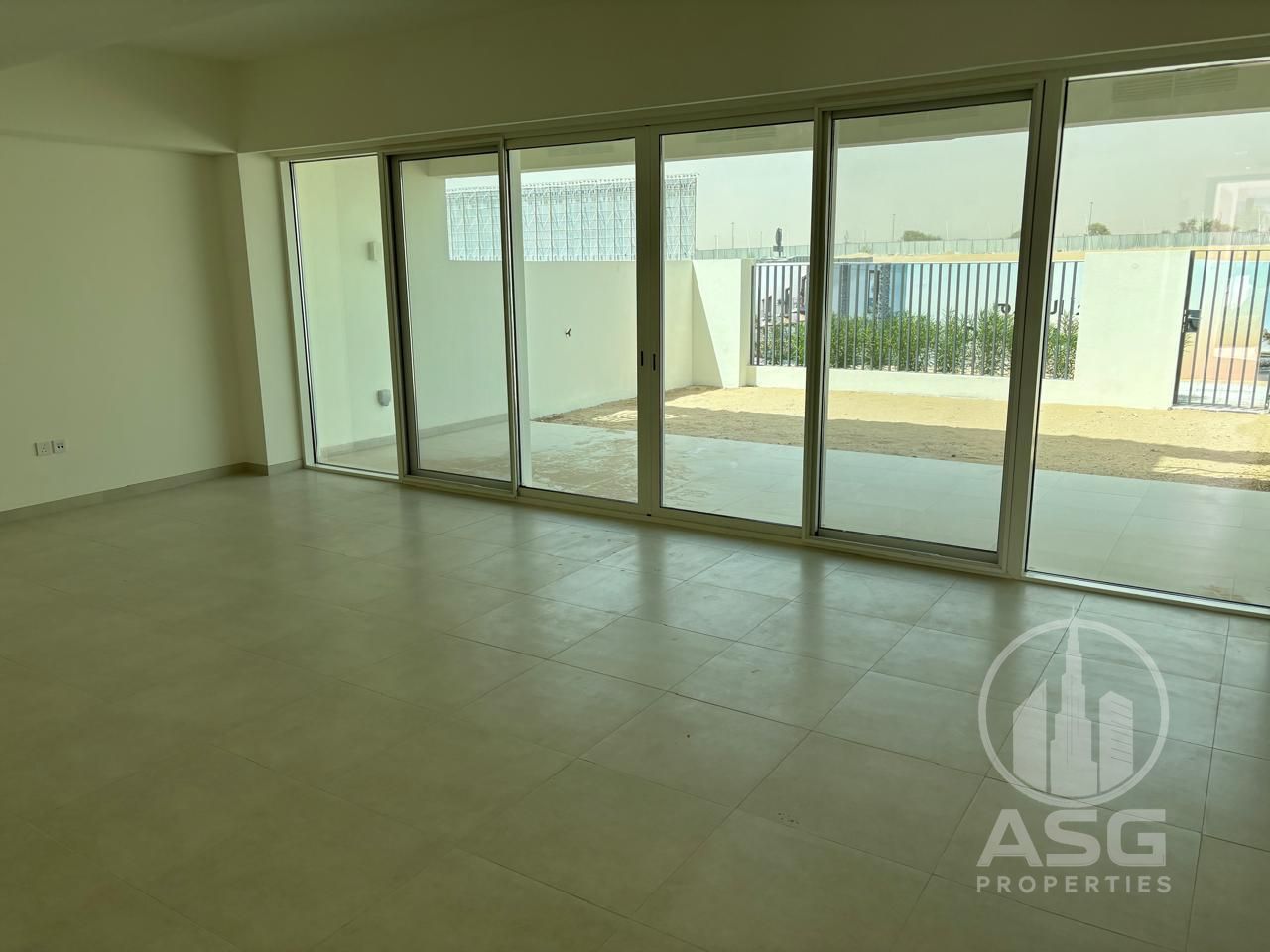 Single Row | 3Bed+Maid | Closed to Amenities