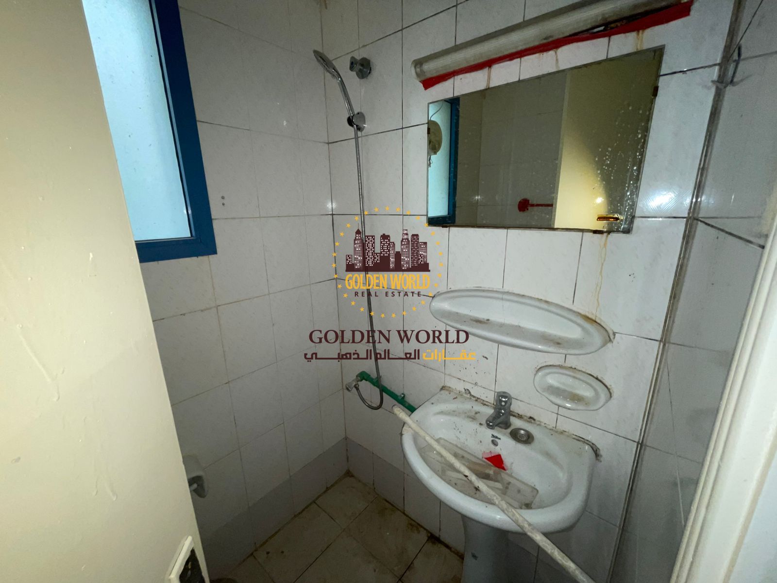 2BR apartment with living room and balcony in Al Nahda Sharjah, 2 bathrooms, closed view, prime location near services, parking available, 4 or 6 cheq