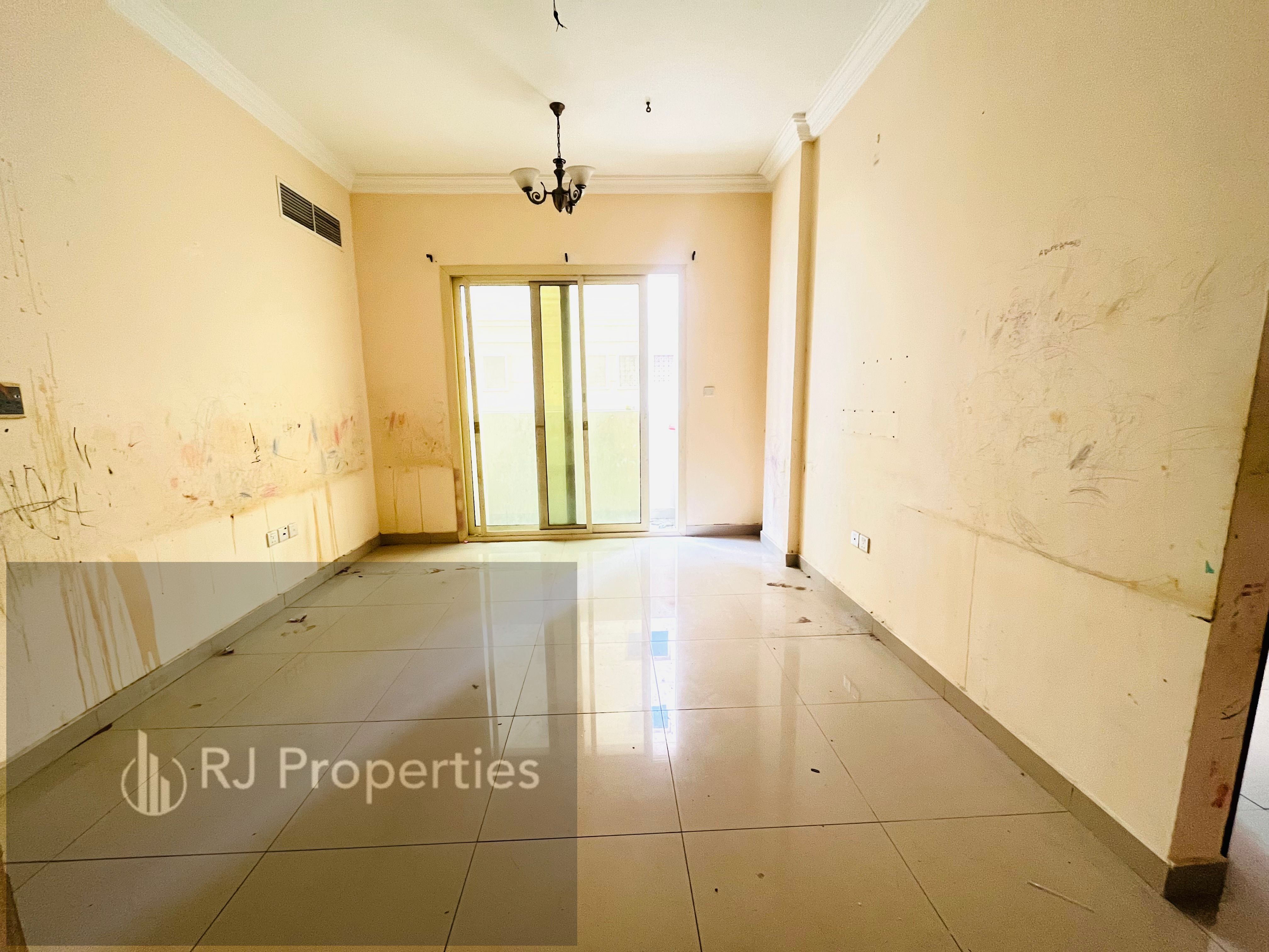 Luxury 2bhk available with balcony wardrobe master bedroom open view just 45k
