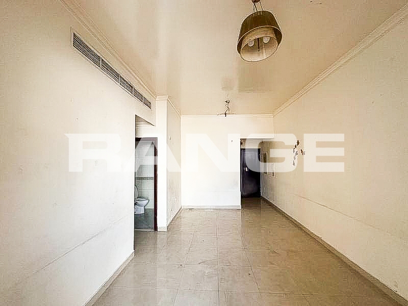 Staff | Carefully Upkept 1BHK | Closed Kitchen