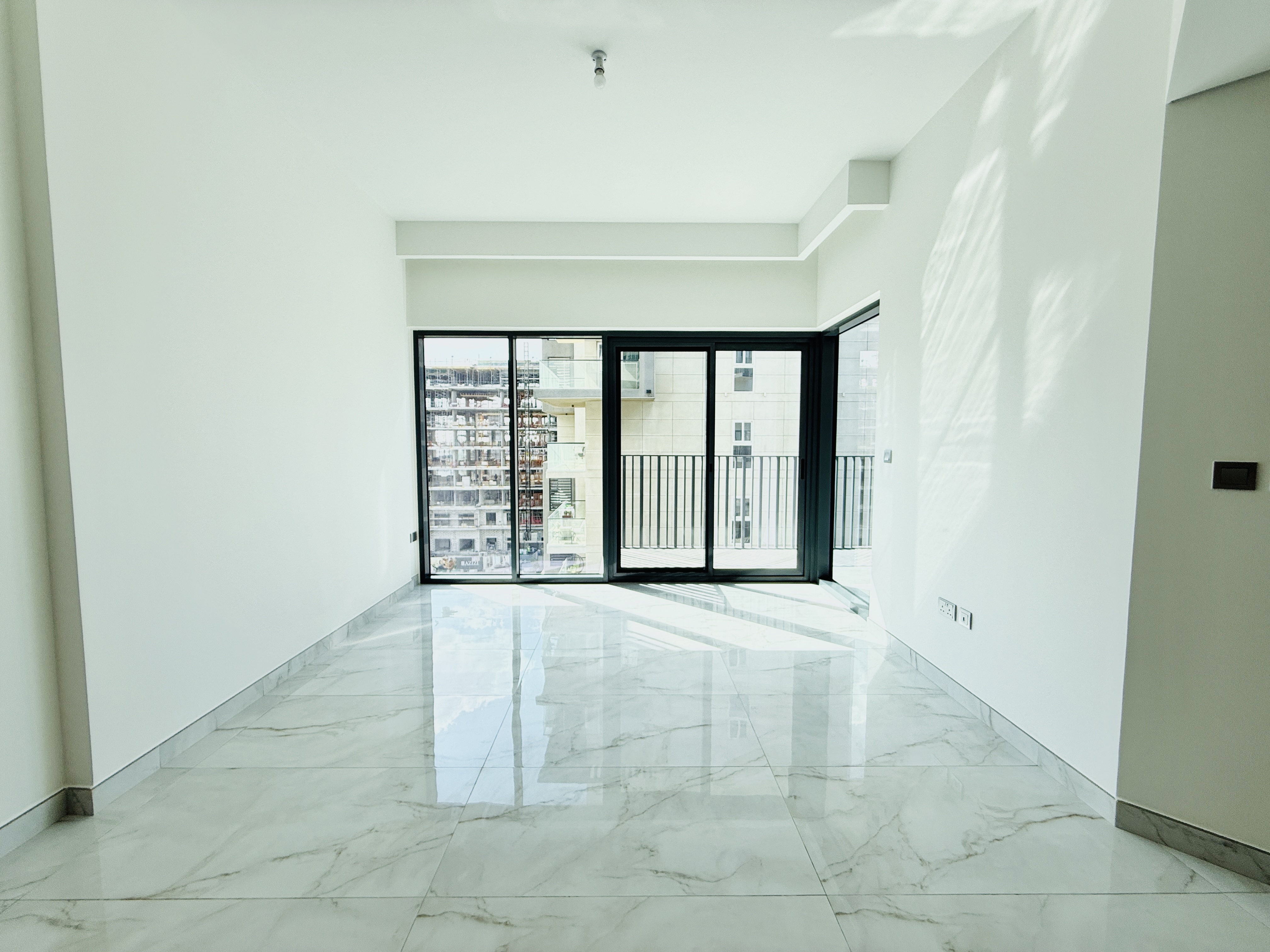Brand New // AC Free Spacious 1-bhk Just 70k Rent 4 Cheques & Kitchen Appliances
