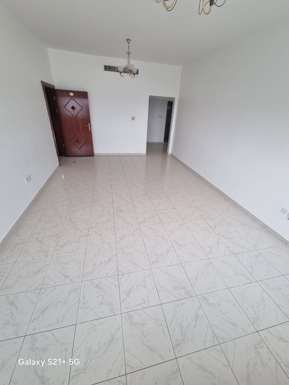For annual rent in Sharjah, Al Majaz area: 2 bedrooms, a living room, 2 bathrooms, and 2 balconies. Prime location, very close to all services.