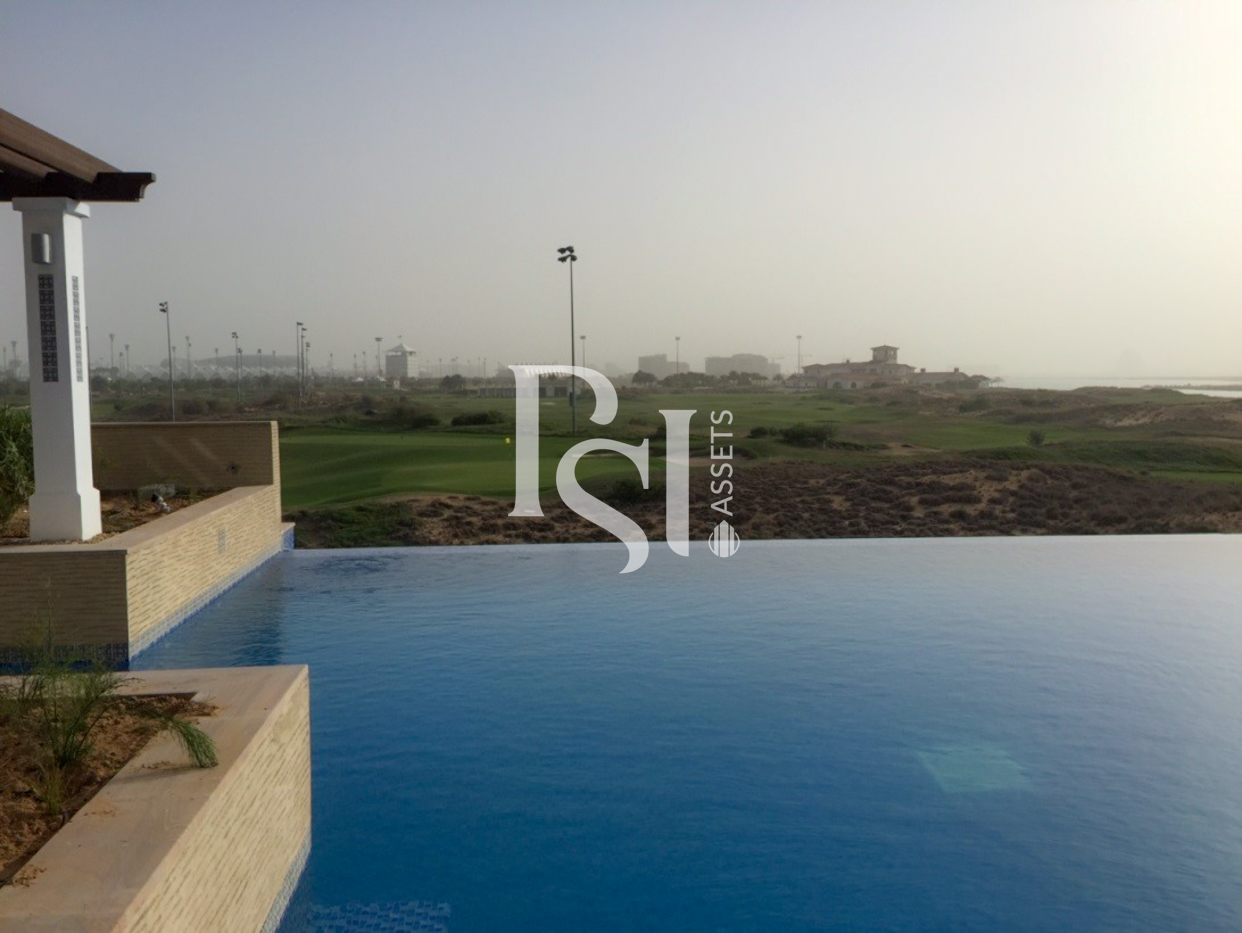 Balcony | Golf View | Prime Location