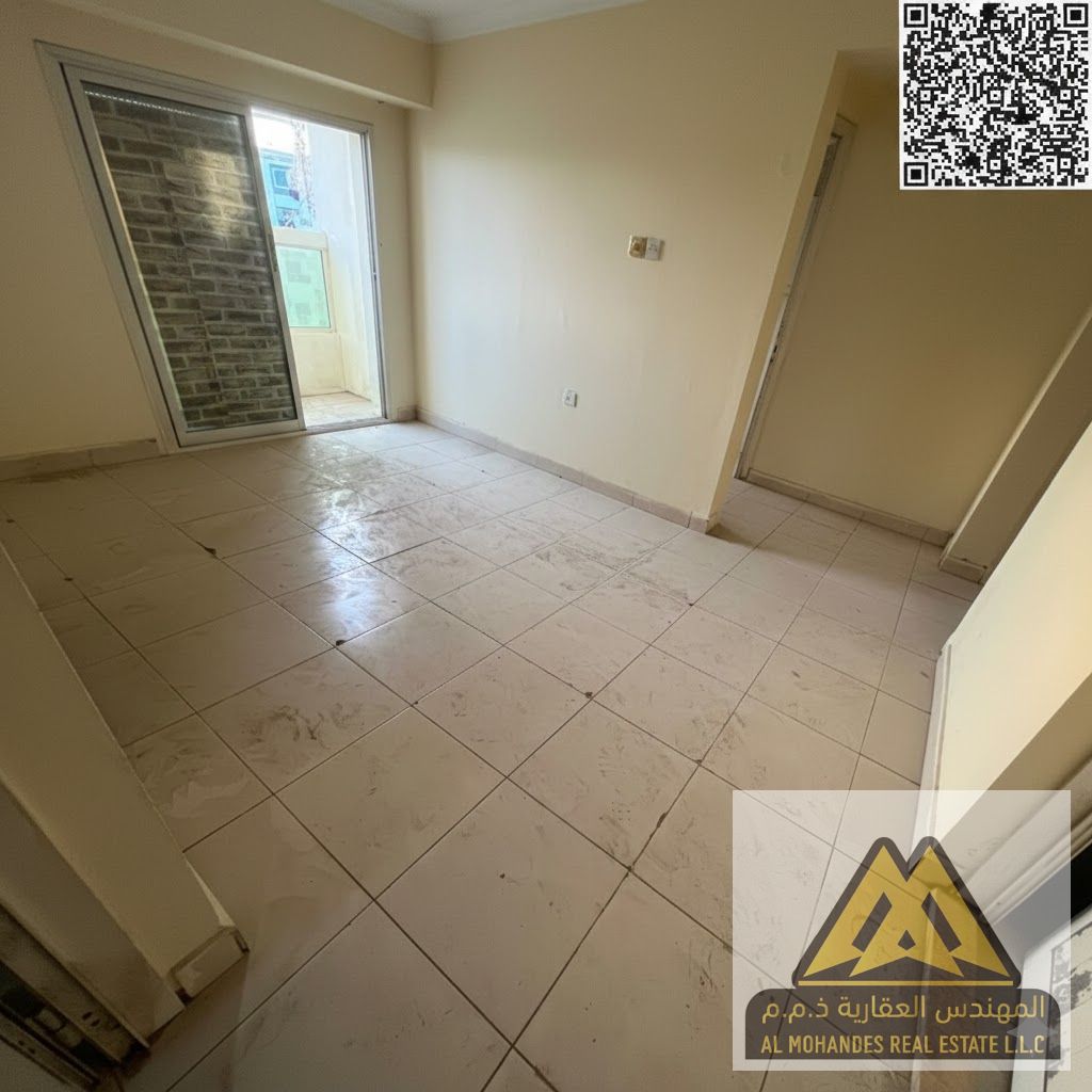 Location: Al Rumaila area. Apartment type: Two bedrooms and a living room. Internal amenities: One bathroom. External amenities: Each apartment has