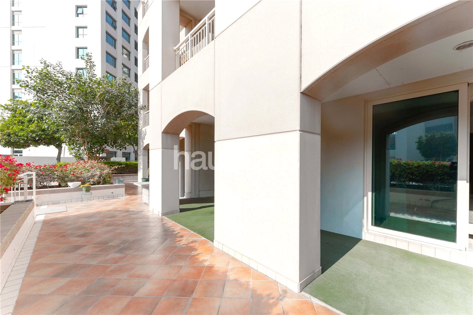Rare Apartment | Vacant Q2 | Exclusive