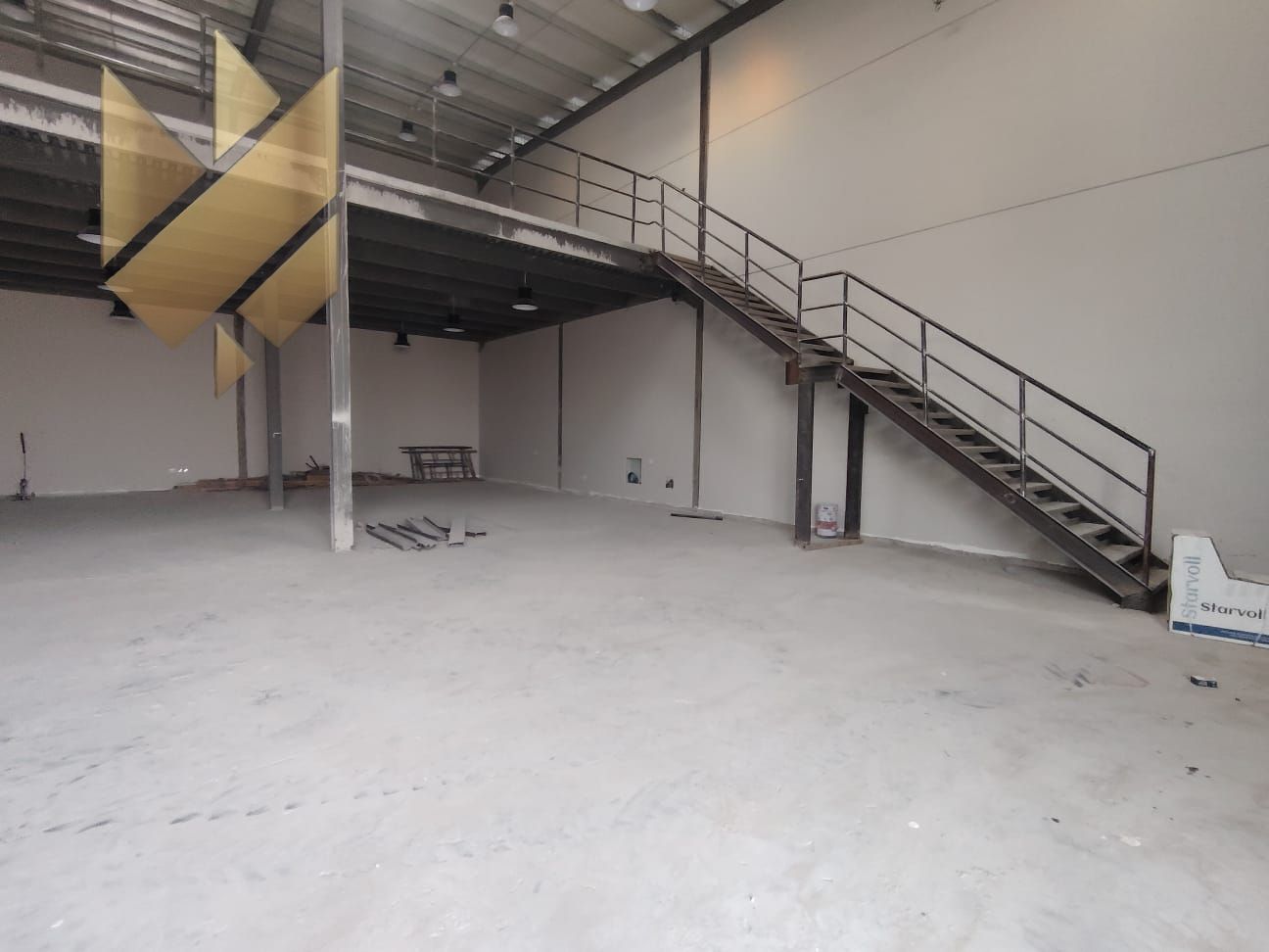 Showroom for Annual rent Al Sajaa Industrial Area A great opportunity to lease a modern, contemporary showroom with a two-floor design, located on a