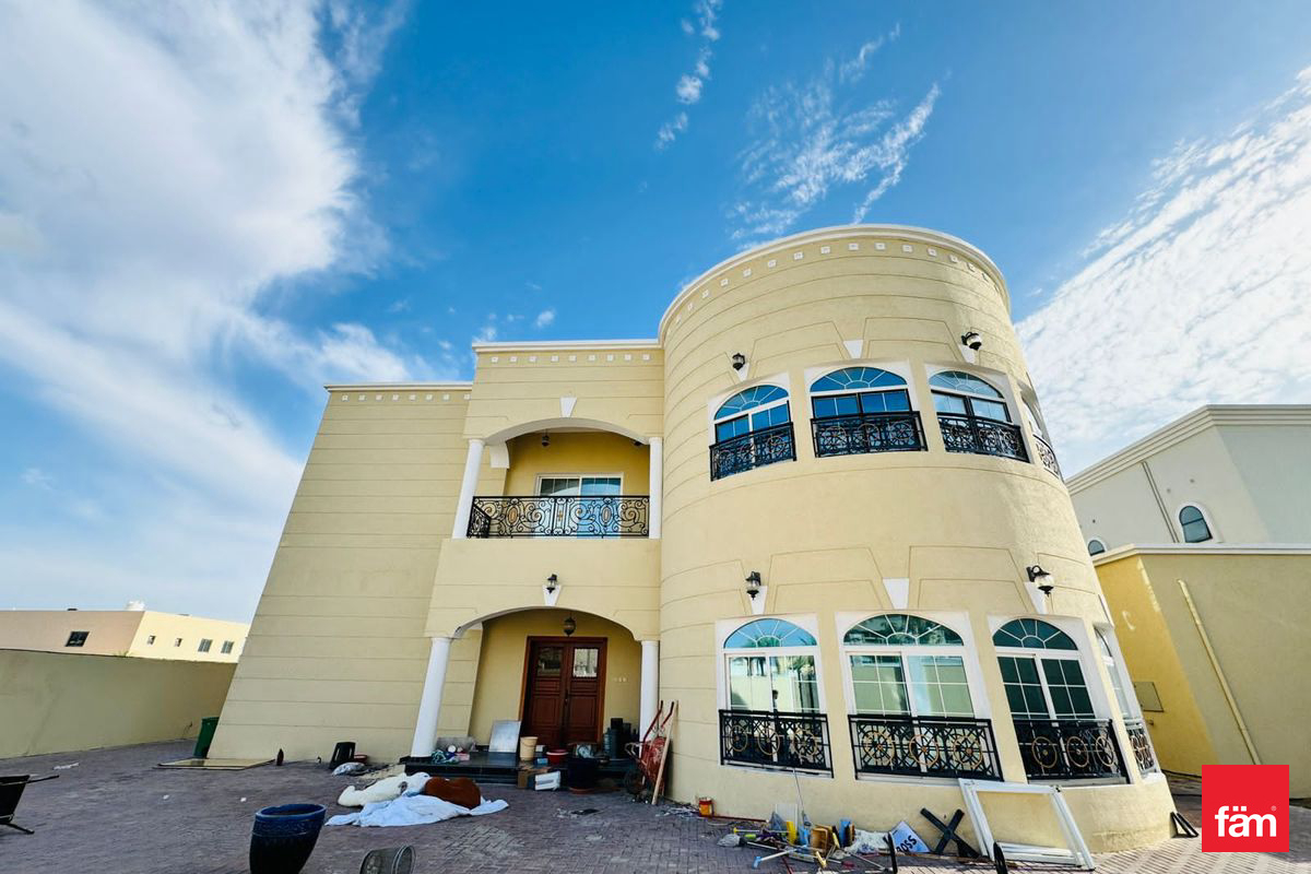 6Bed G+1 Villa With Large Garden In Al Warqa 4