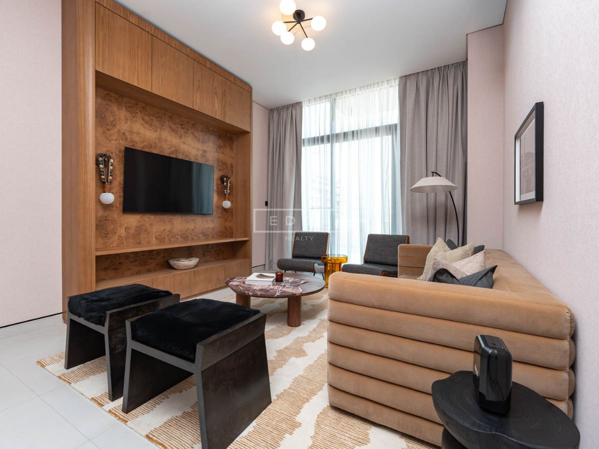 RESALE | HANDOVER SOON | LUXUR...