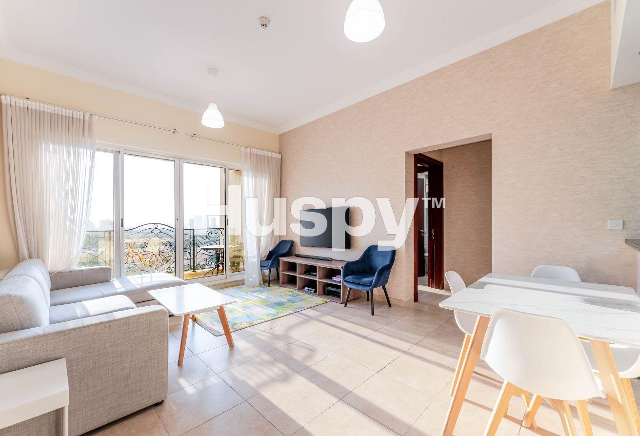 Large Layout | Pool View | Mid Floor