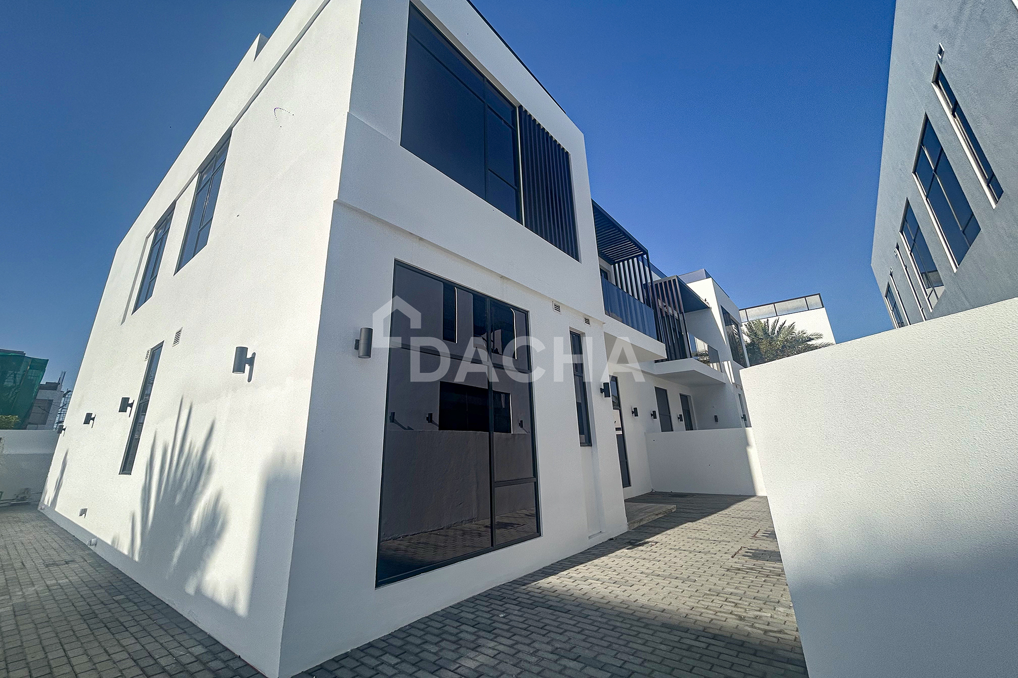 Beachside Villa | Brand New | Modern Finish