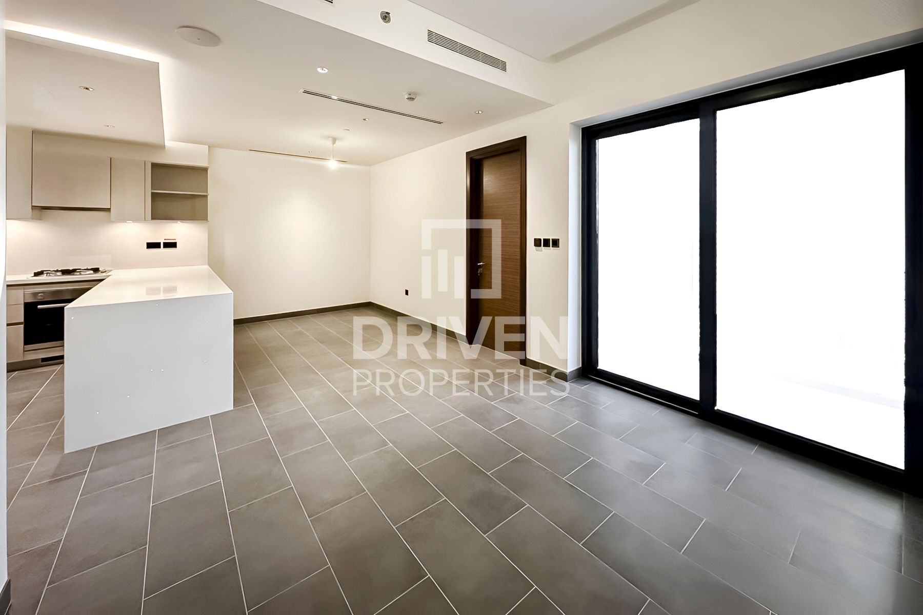 Elegant Unit | Vibrant Community | Mid Floor
