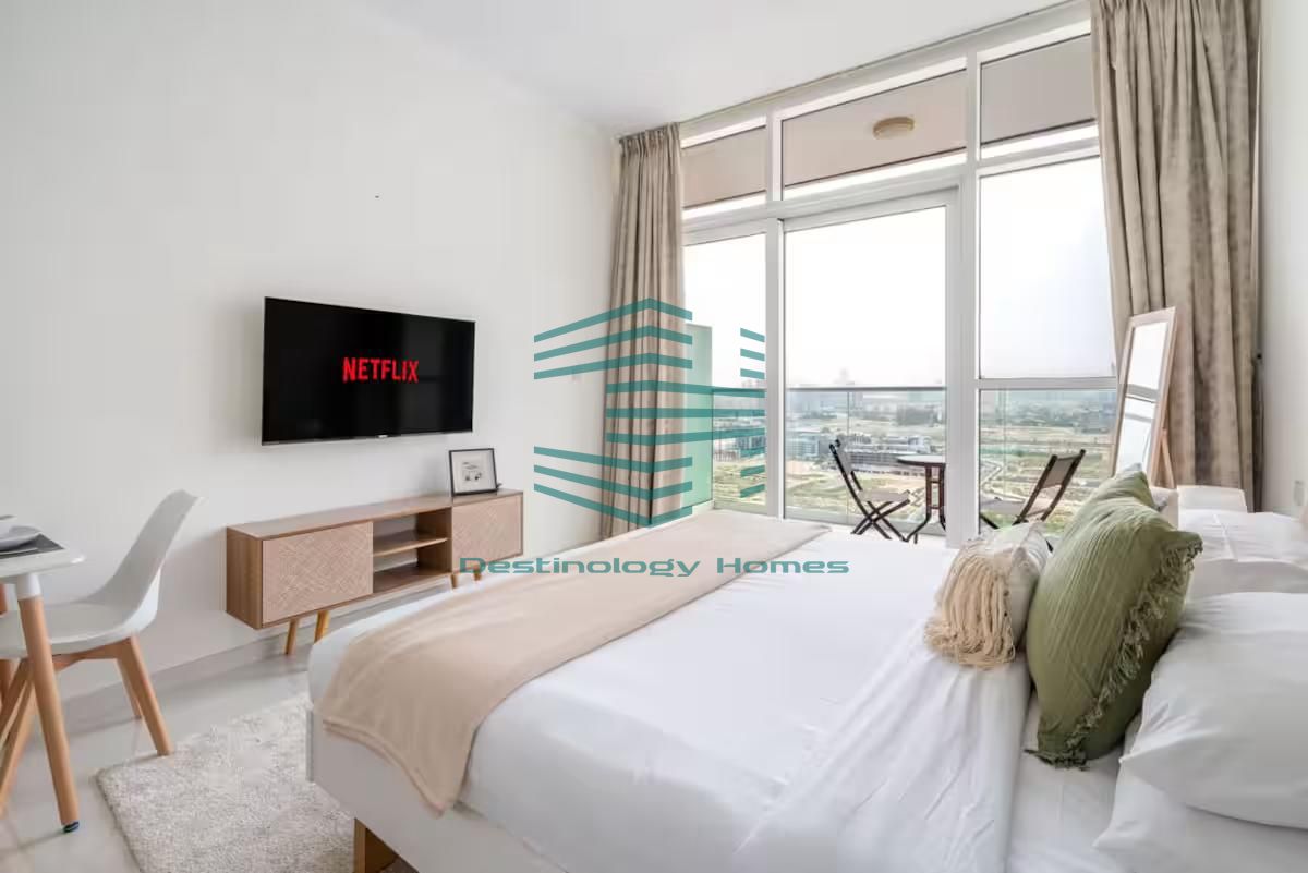 Investor Deal Golf View Studio Wel Maintained Unit