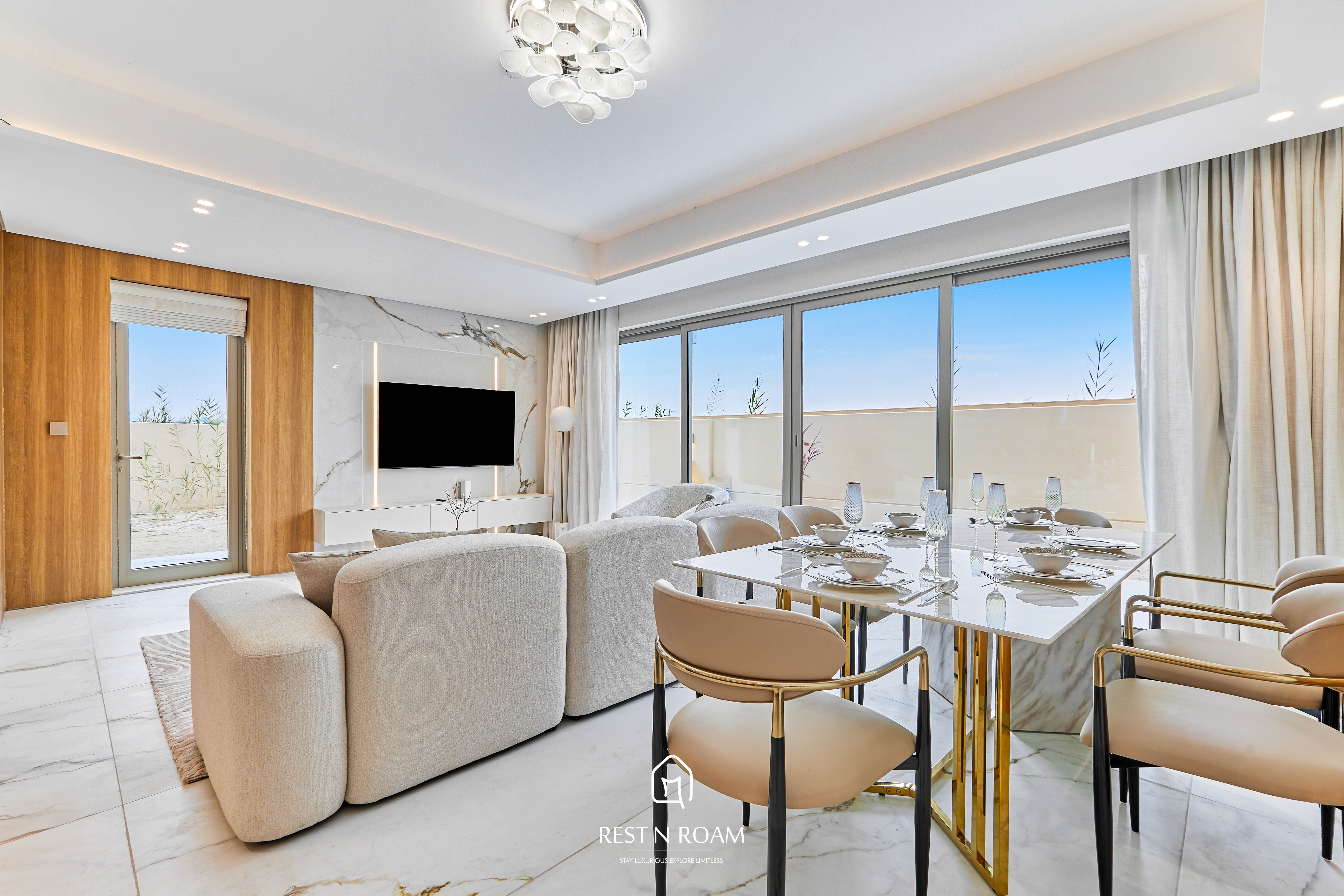 Luxury Private Townhouse | Golf Course and Lagoon Access