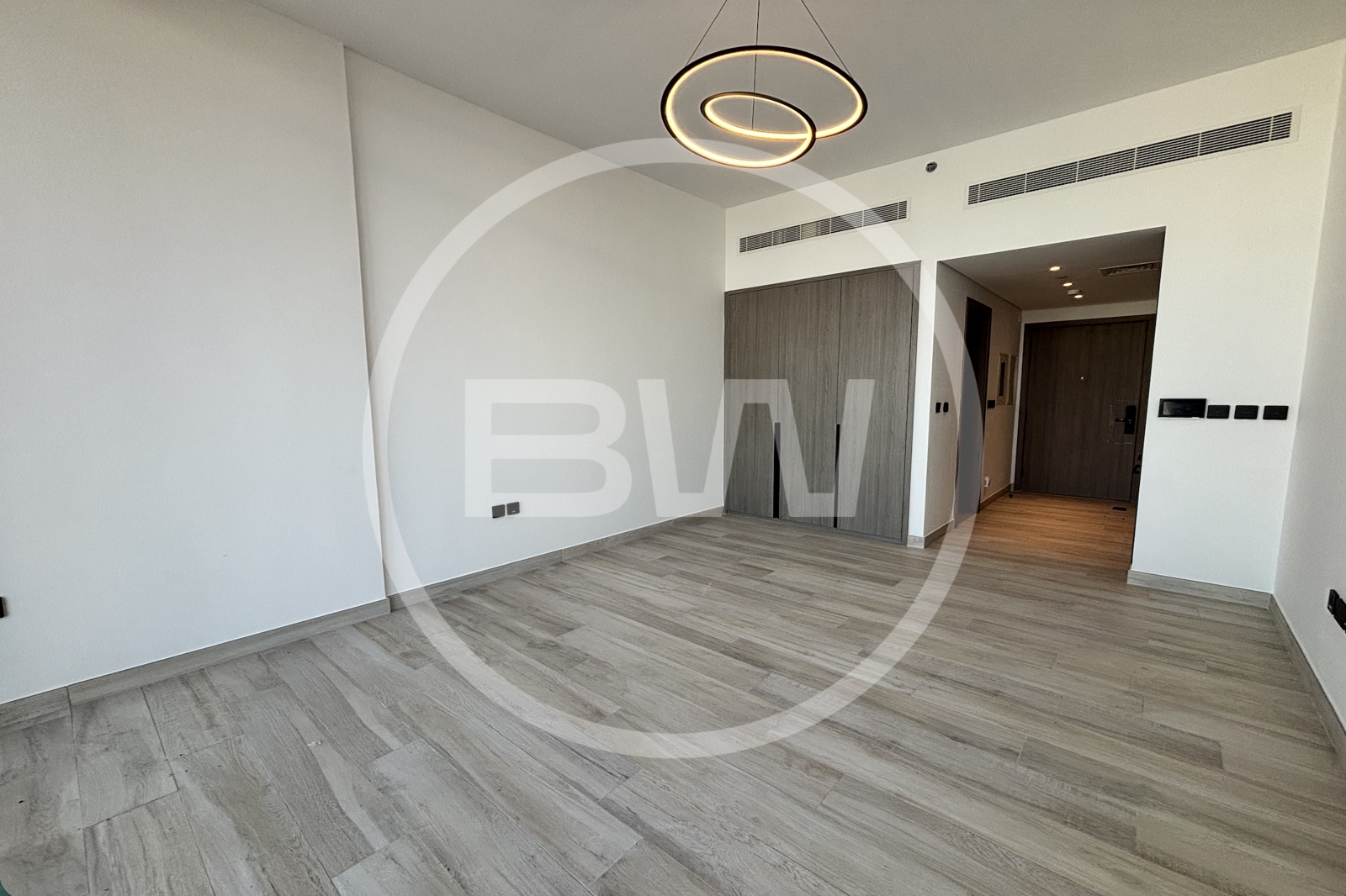 HIGH FLOOR | PARK VIEW | 4 CHEQUES