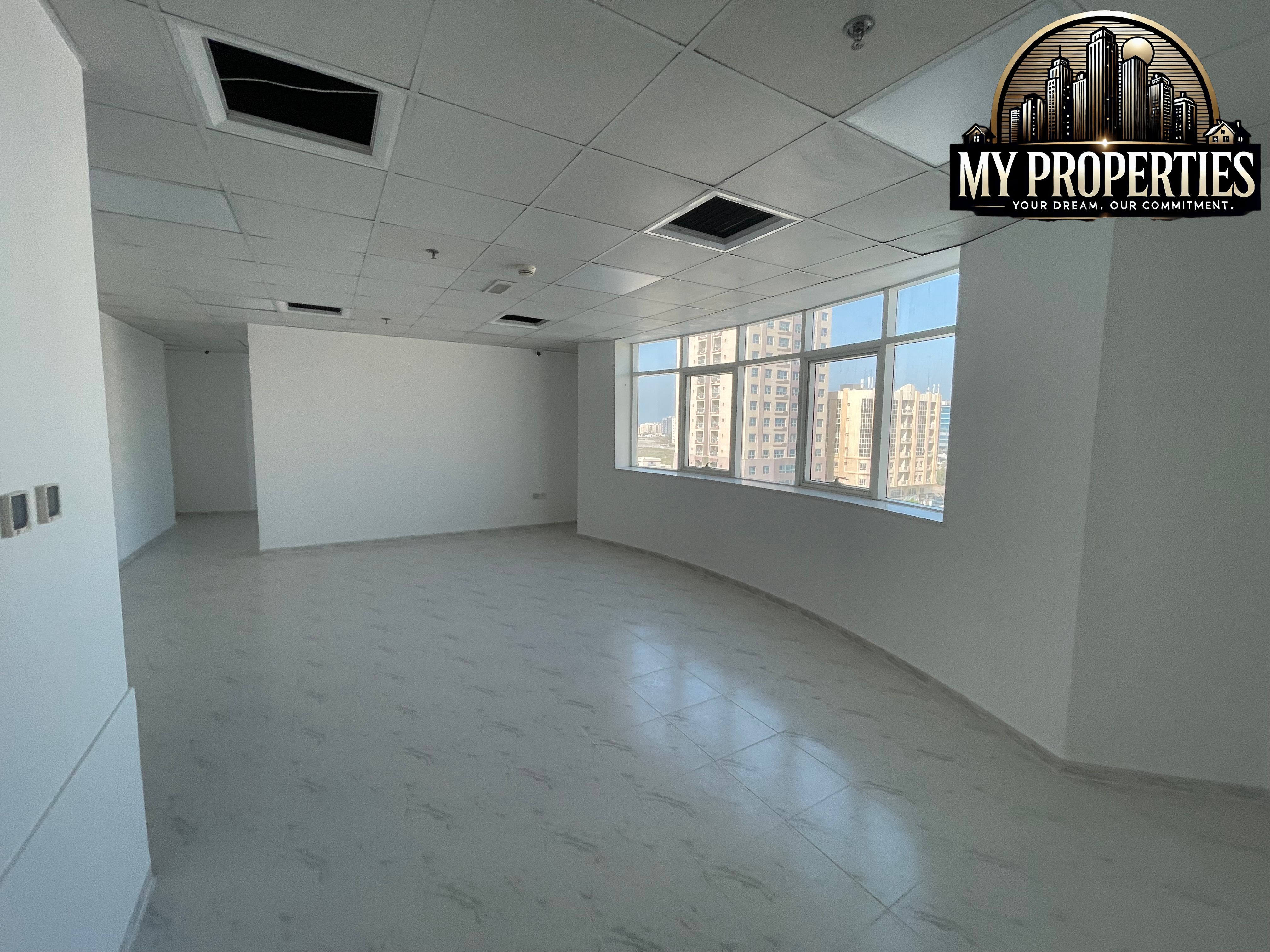 DISTINCTIVE VIEW WITH WIDE SPACES AND A BALCONY