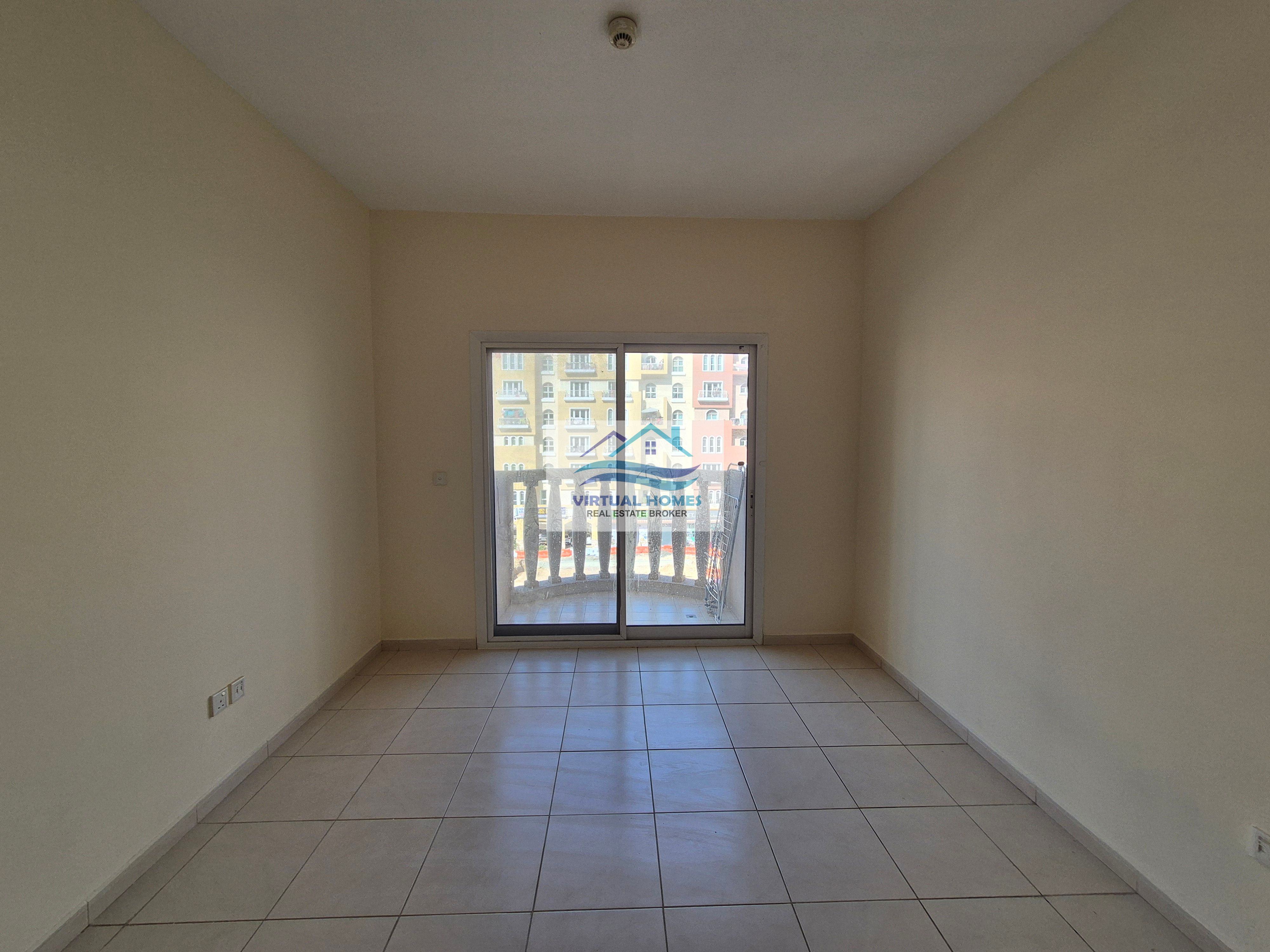 One bedroom with balcony for rent