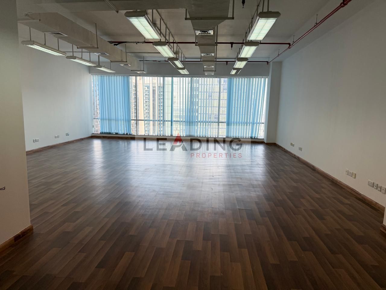 Massive office| Panoramic View |500+ premium office units available across Business Bay Exclusive A+ Grade office spaces in Sobha Ivory