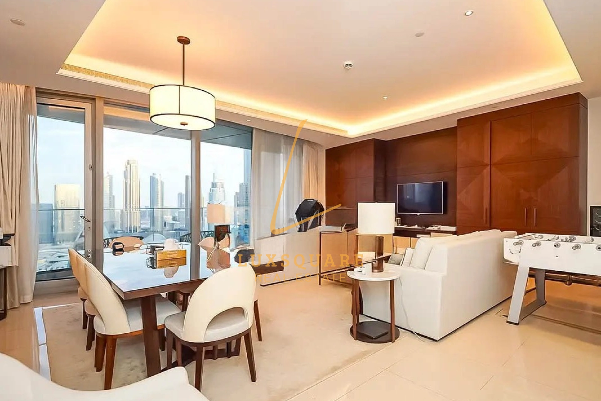 Spacious| Luxurious | Well-Furnished