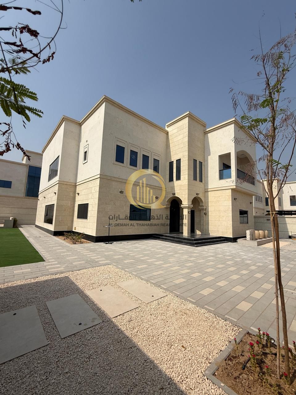 For sale: a new villa in Sharjah Al Hosani area - Arab ownership With a modern and elegant design It consists of 5 master bedrooms with wardrobes,