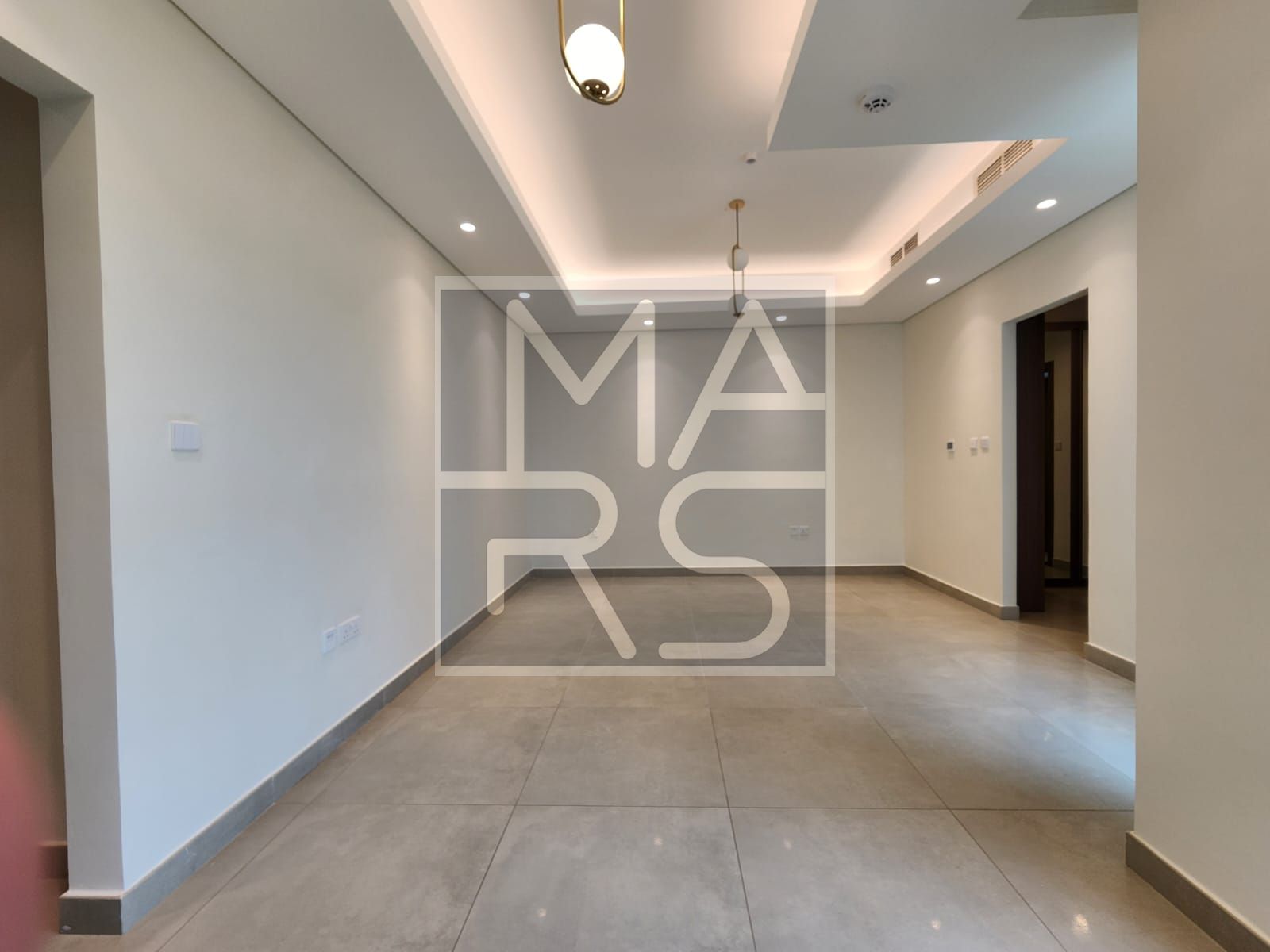 **Corner Villa – Ready to move – Freehold**