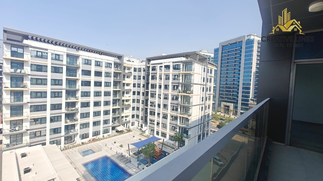 SPACIOUS 3BHK//READY TO MOVE//ALL AMENITIES//HUGE SIZE
