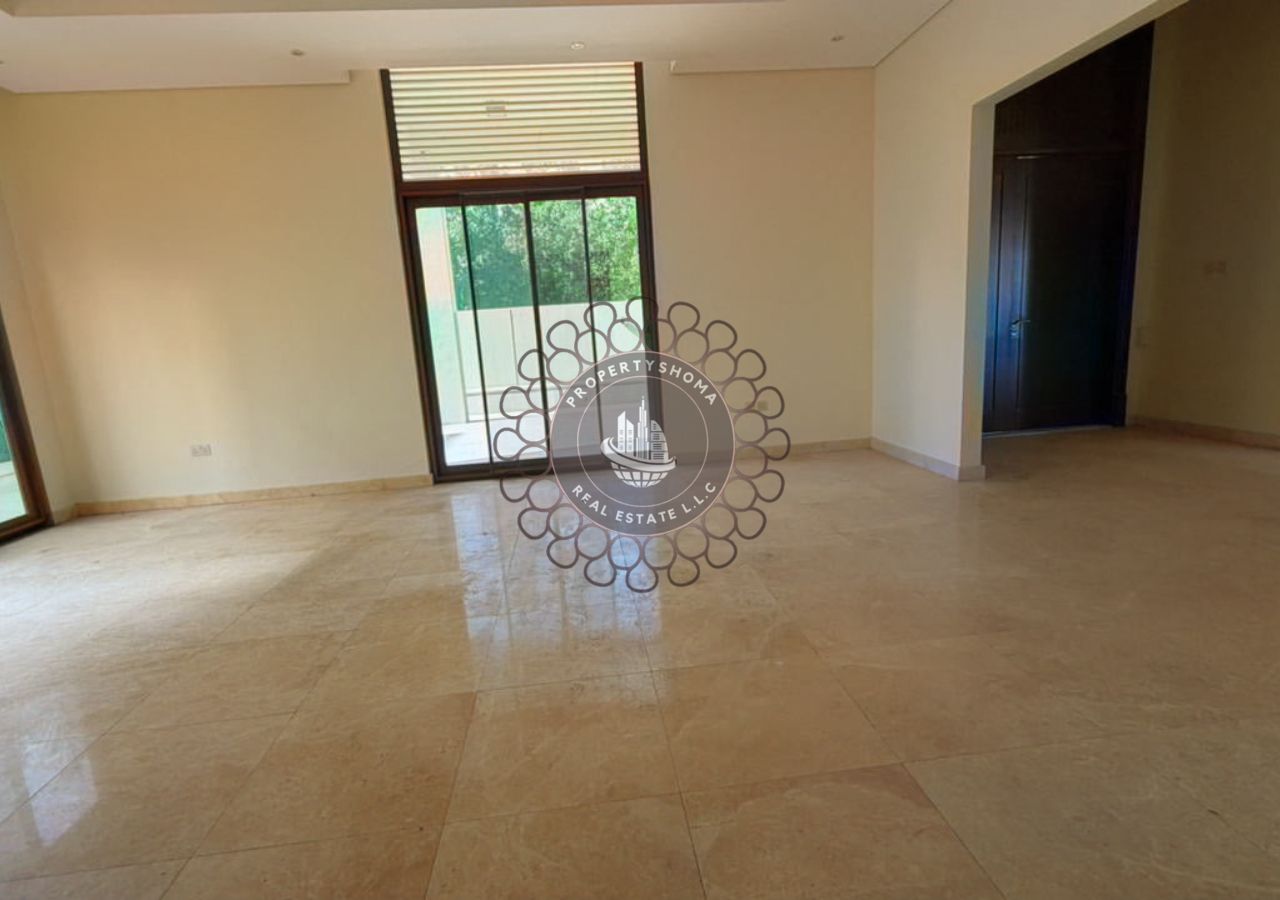 Luxurious 5 BR Villa w/ Private pool and Lift