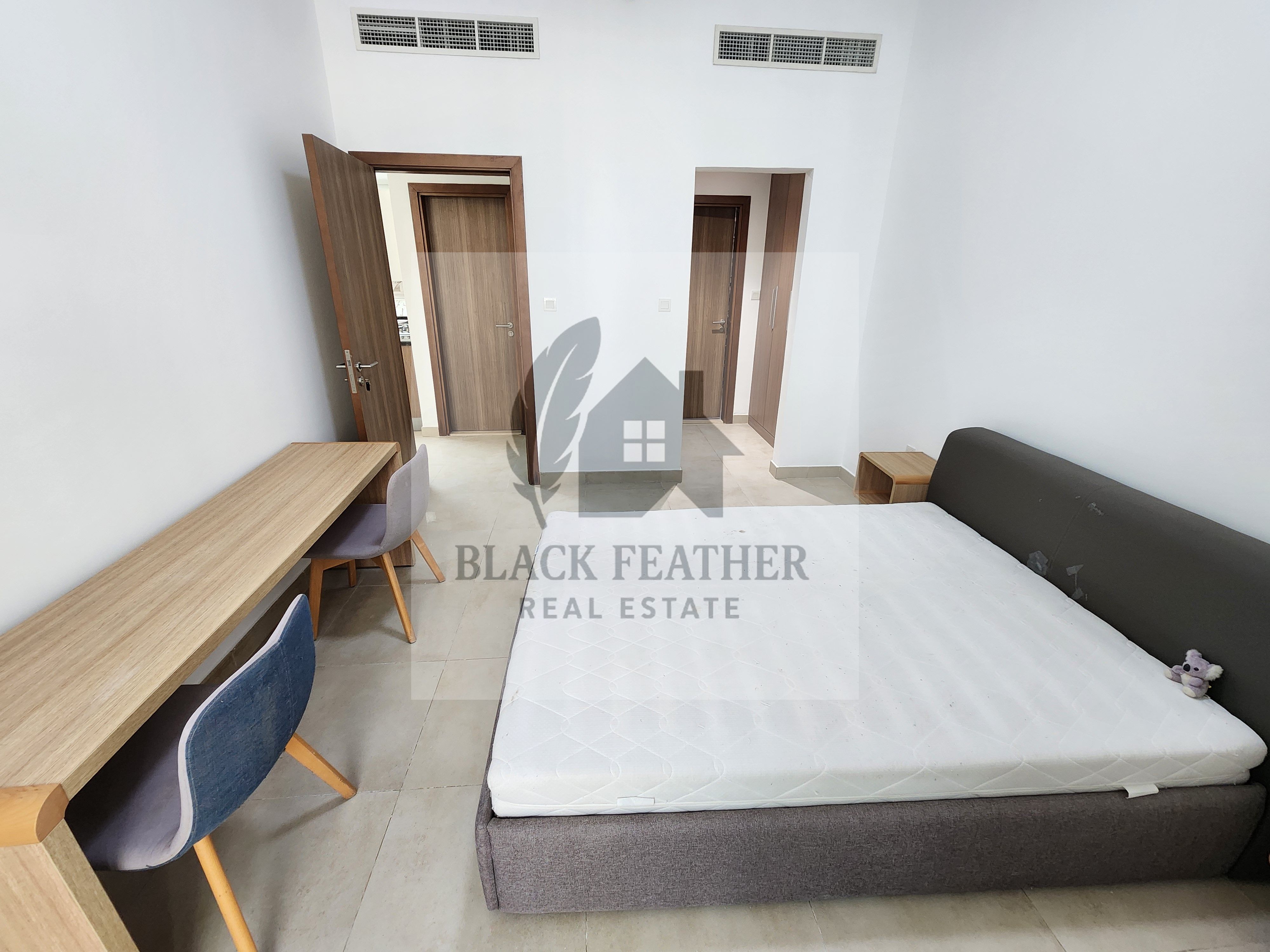 FREE CHILLER // LARGE LAYOUT // VACANT @ AZIZI FARISHTA