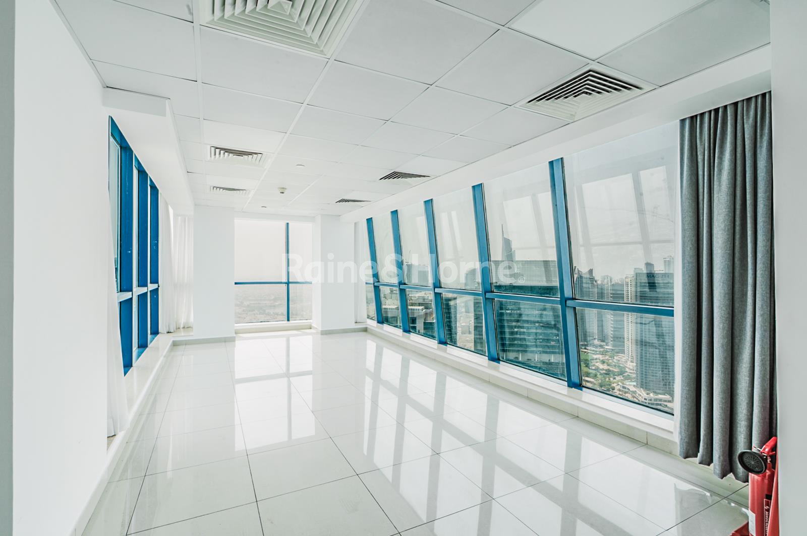Penthouse Level | Lake and Marina Skyline View