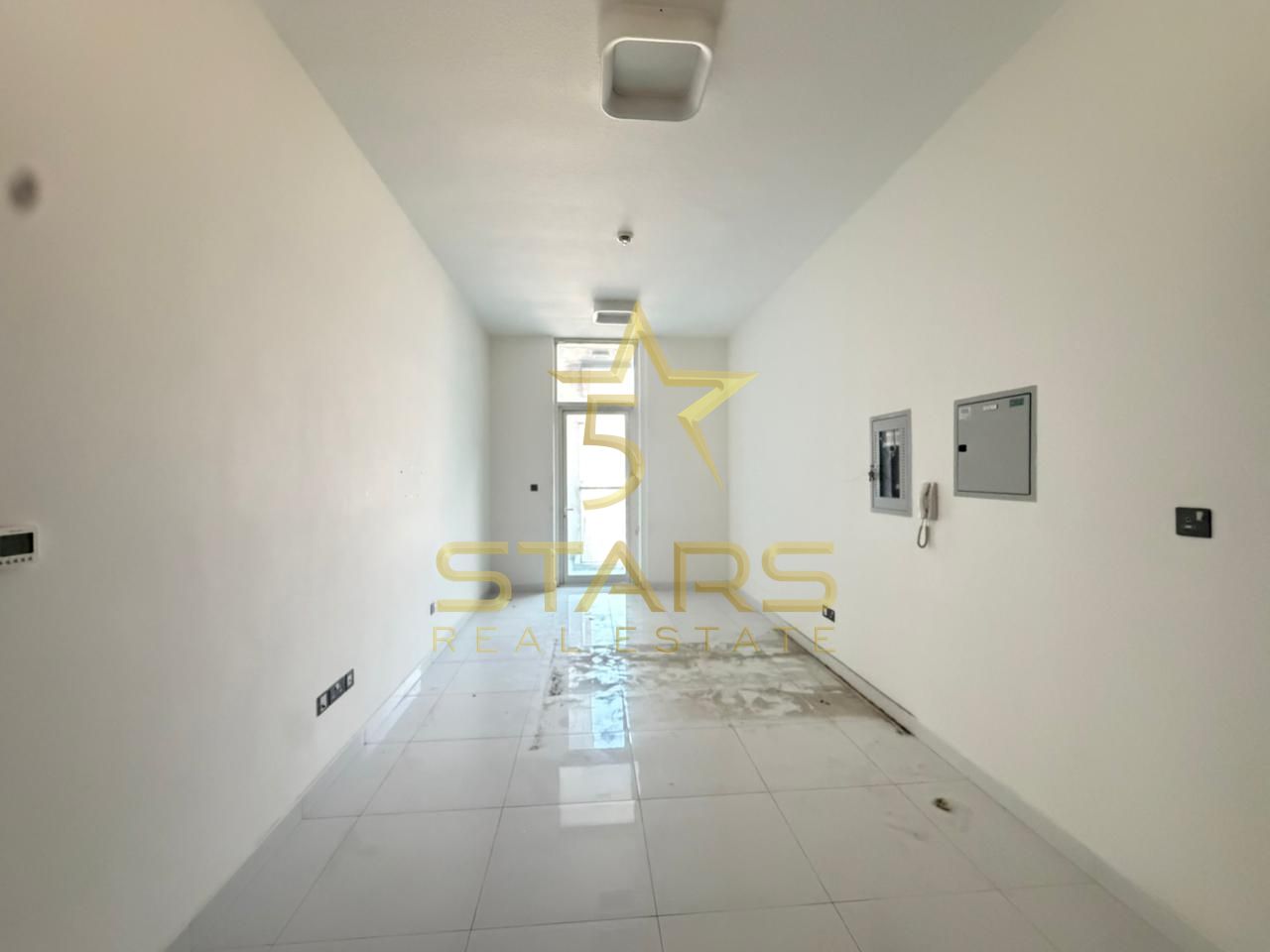 Vacant & Ready To Move | Prime Location | Spacious Studio | Balcony