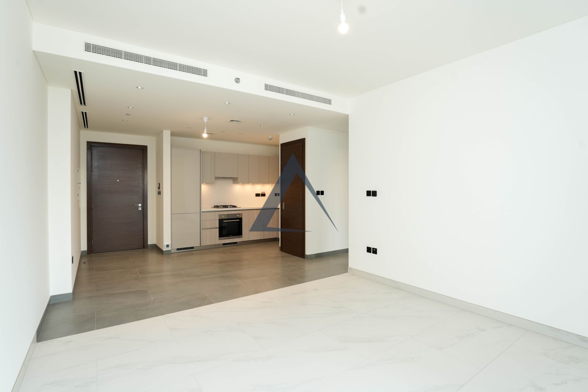 Corner 2 BHKplus maid | Vacant Tower : D Location | Shobha Hartland