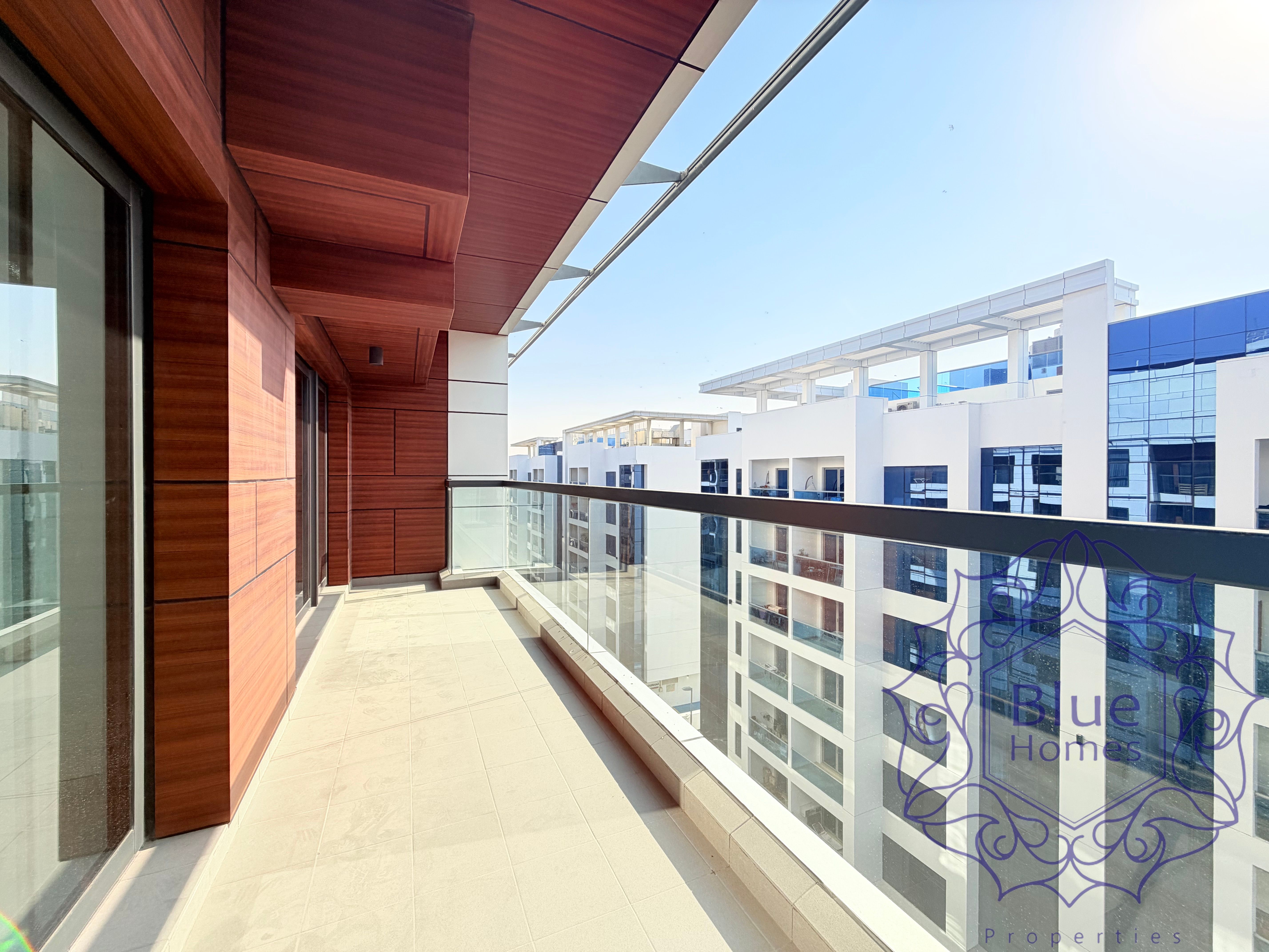 Ready to move in Luxury 1BR+Maid Vacant