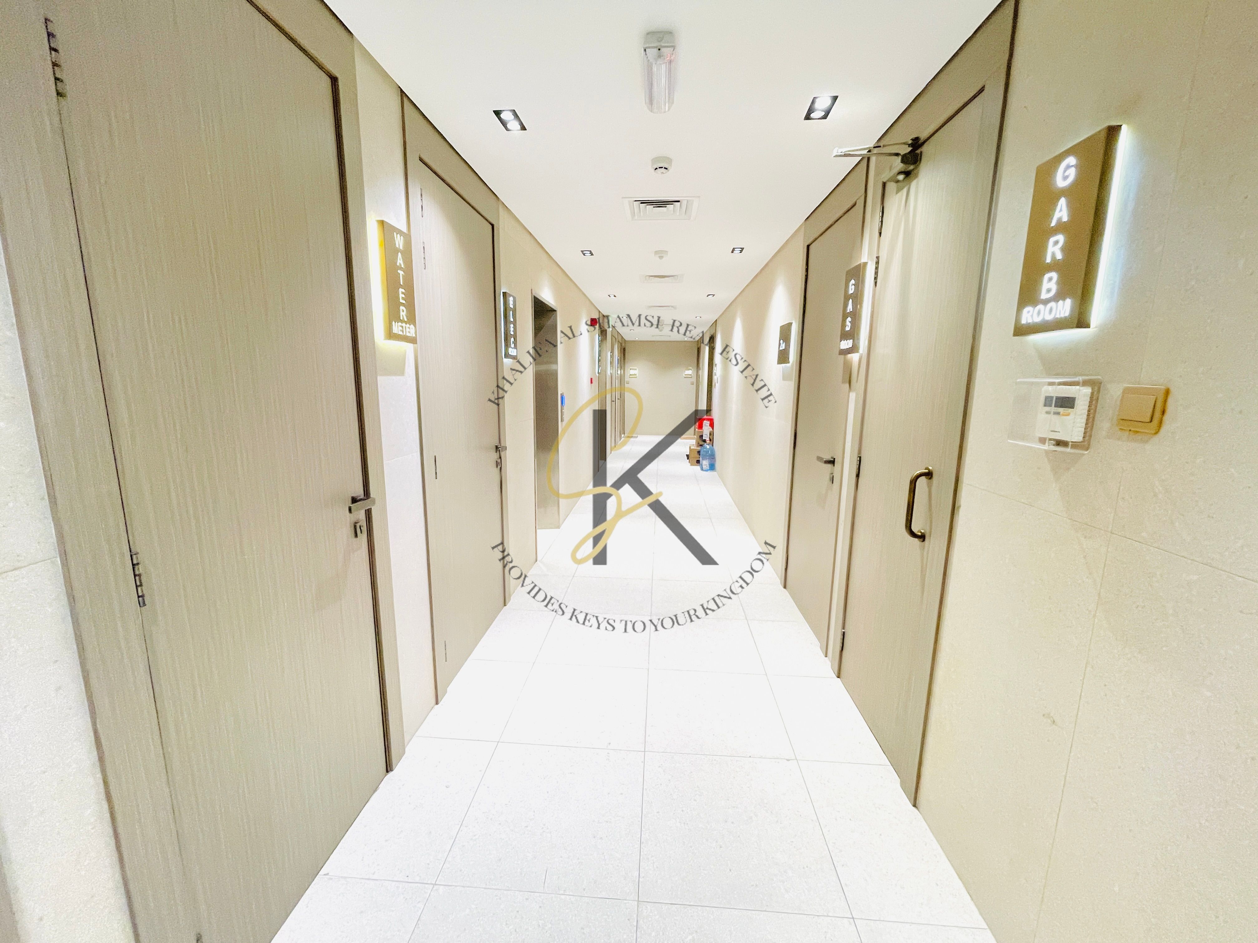 Luxury like new 1bedroom with 2 washroom with wardrobe open view apartments luxury finishing