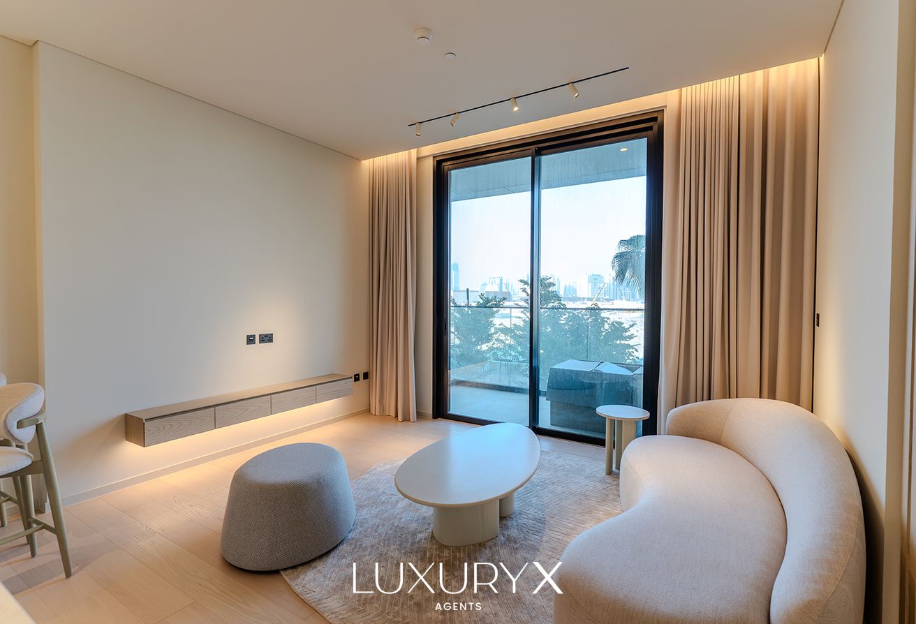 Luxury I Fully Furnished I Studio Upgraded
