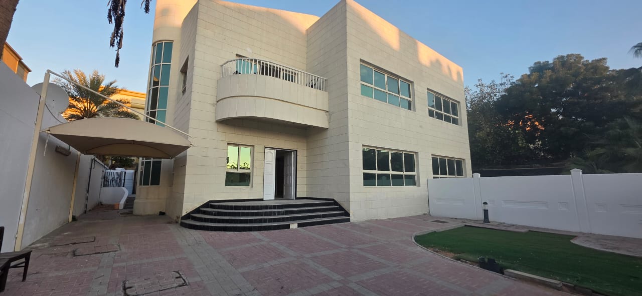 ***Stunning 4-Bedrooms Villa with Pool in Al Sharqan Near Sharjah Corniche Area***