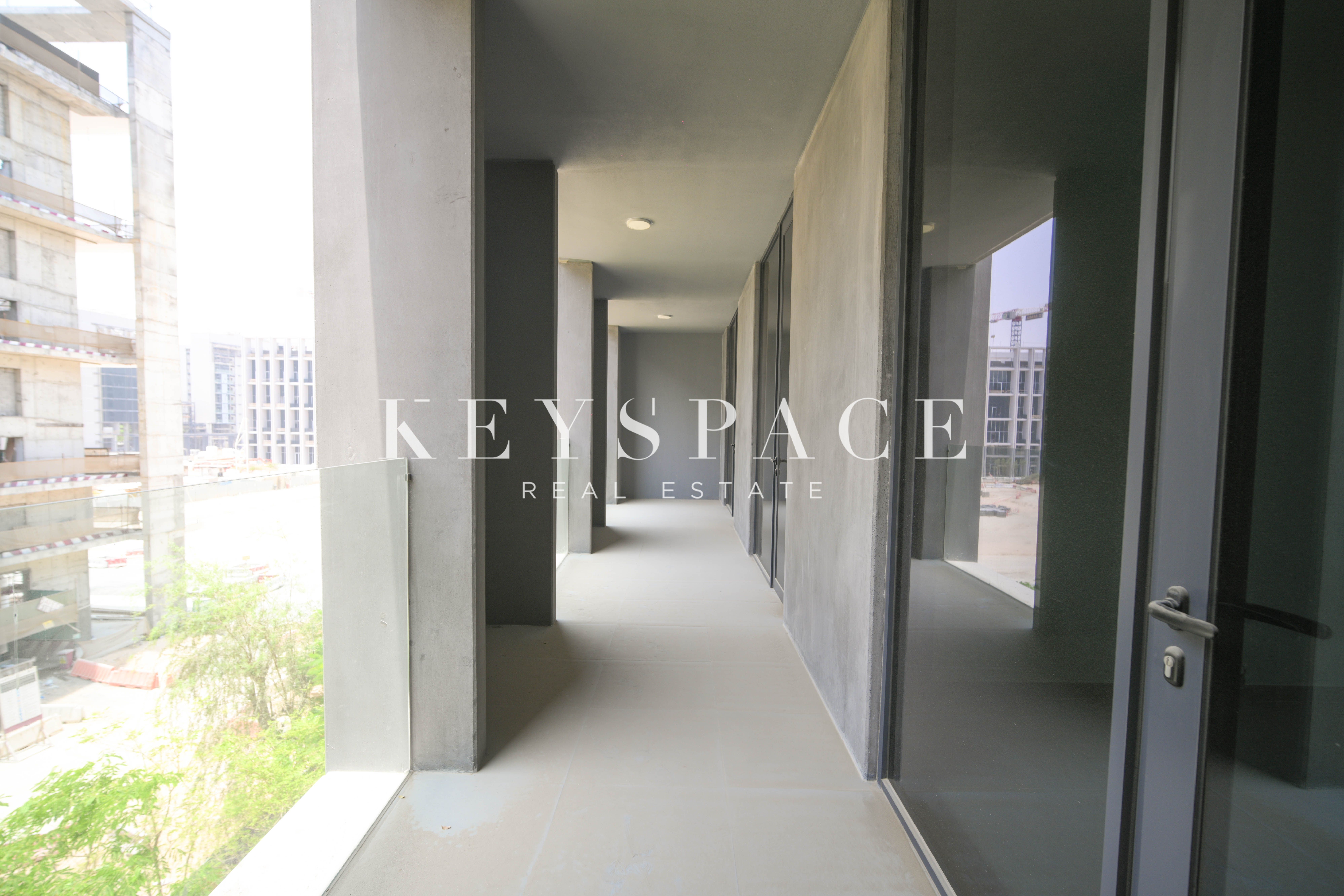 Exclusive Luxury Residence | Prestigious Urban Address | Resale