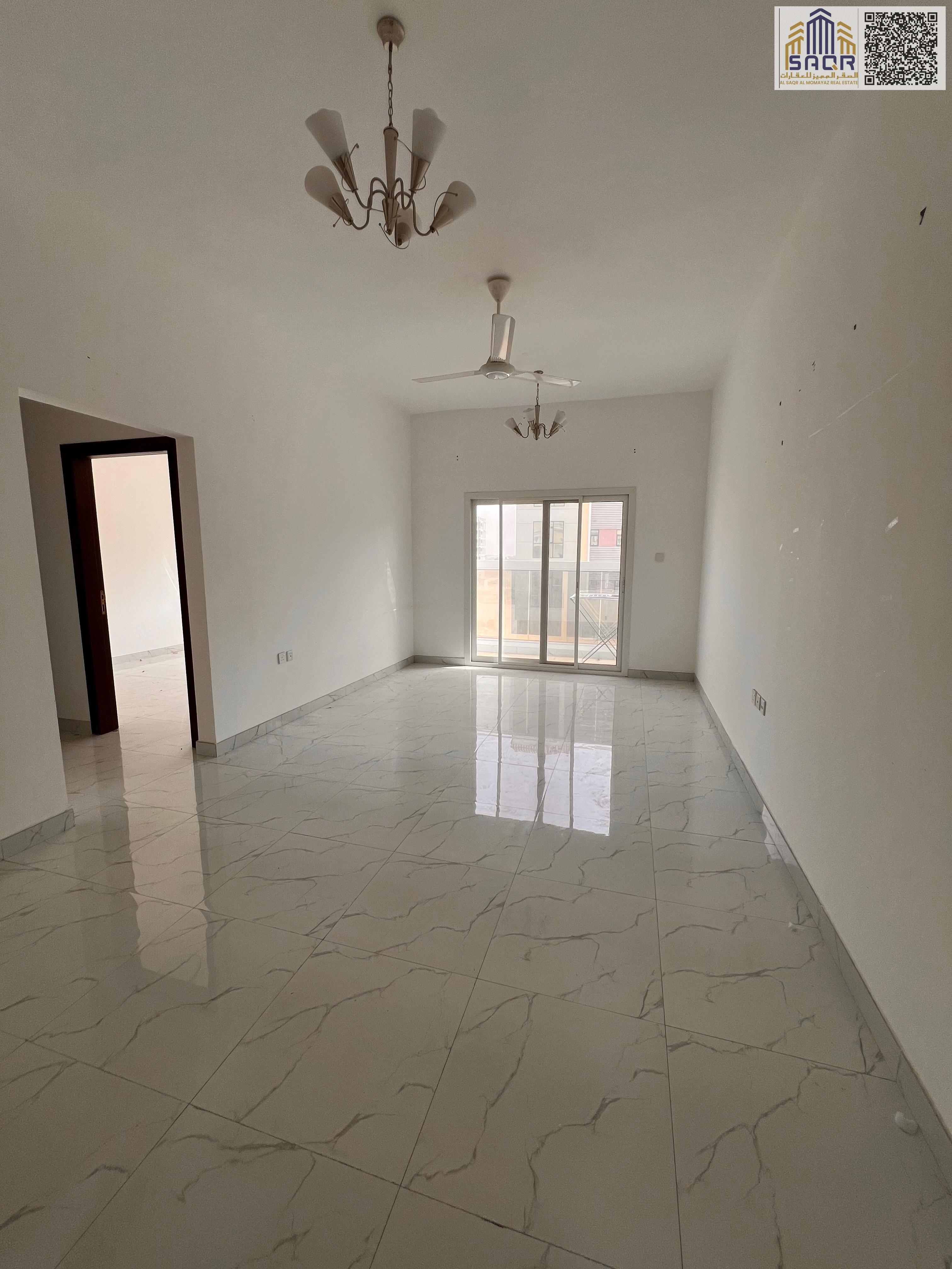 For annual rent: A distinctive apartment in Ajman, Al Rawda 3 area, located behind Sheikh Ammar Street in a strategic location offering easy access to