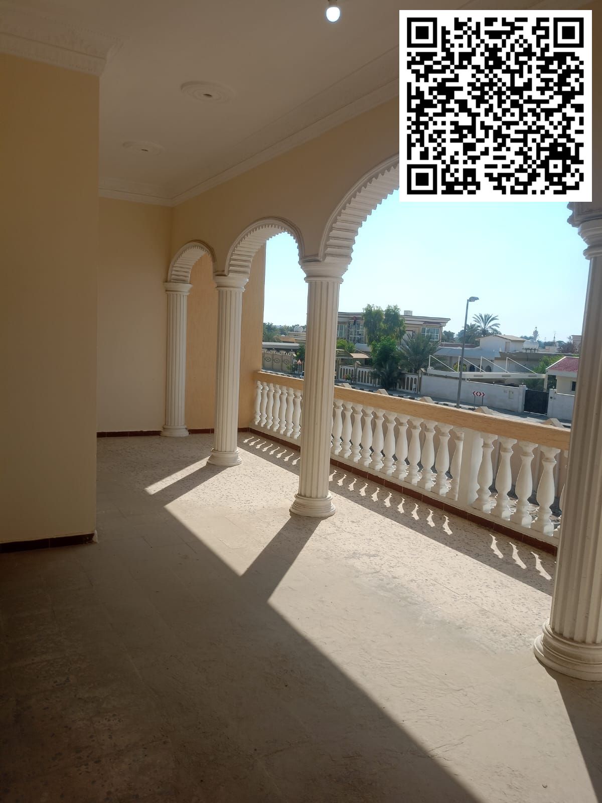 For sale: A distinctive villa in Al Khuzamiyah, Sharjah, located on a corner lot with two paved streets and a land area of 21,000 sq ft. Asking pric