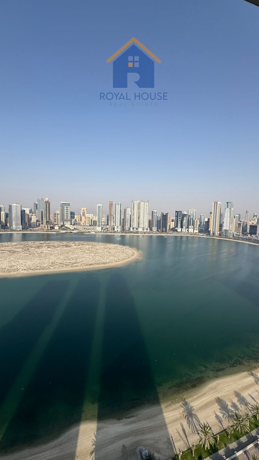 Four rooms with sea view, bargain price
