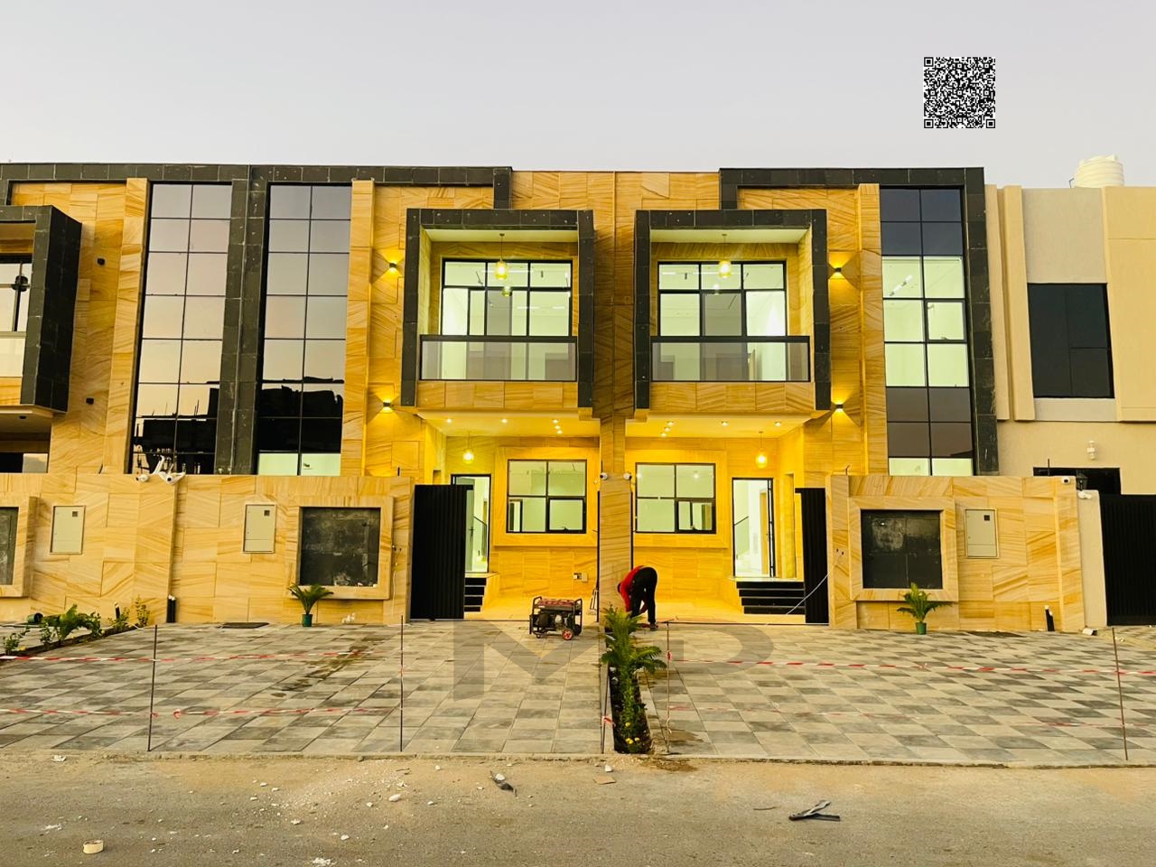 Villa for sale, including registration and ownership fees, on the main street, ready to move in, in one of Ajman's most prestigious areas. Freehold ow