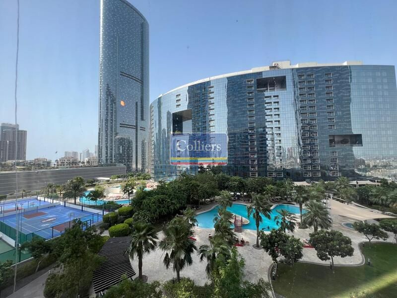 Modernly Designed | Big Layout | with Rent Refund