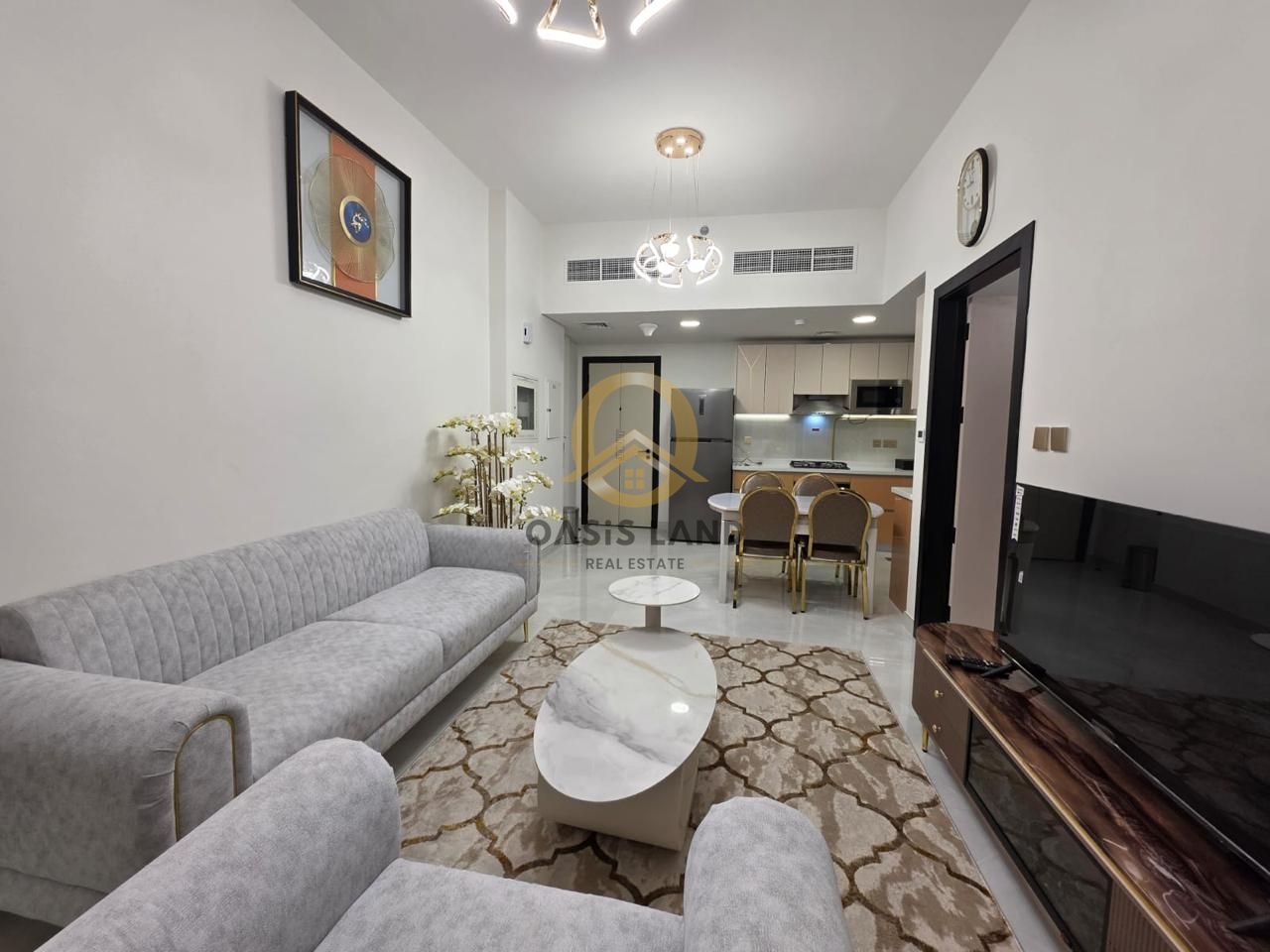 Beautiful Apartment at Maricle Garden View, Dubai